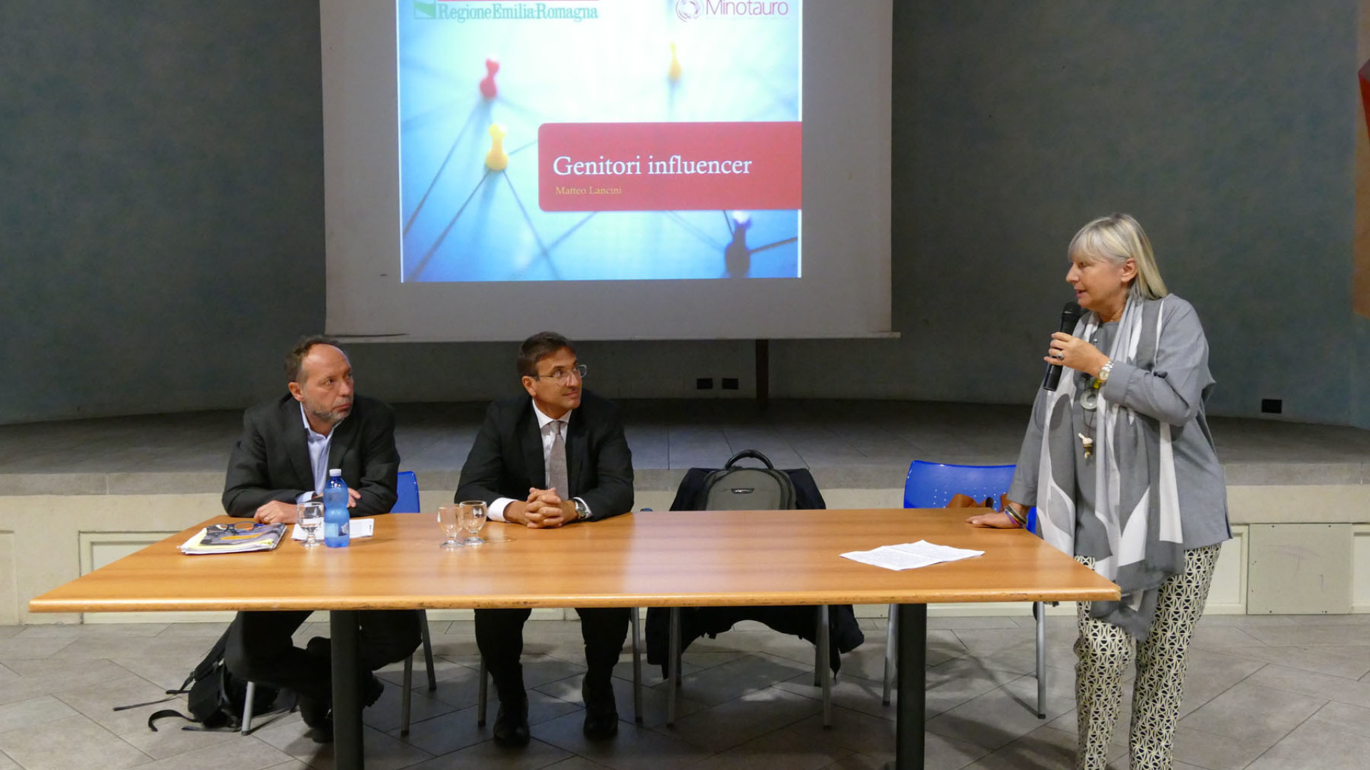 Il rapporto tra genitori e figli ai tempi di Internet in un incontro in oratorio