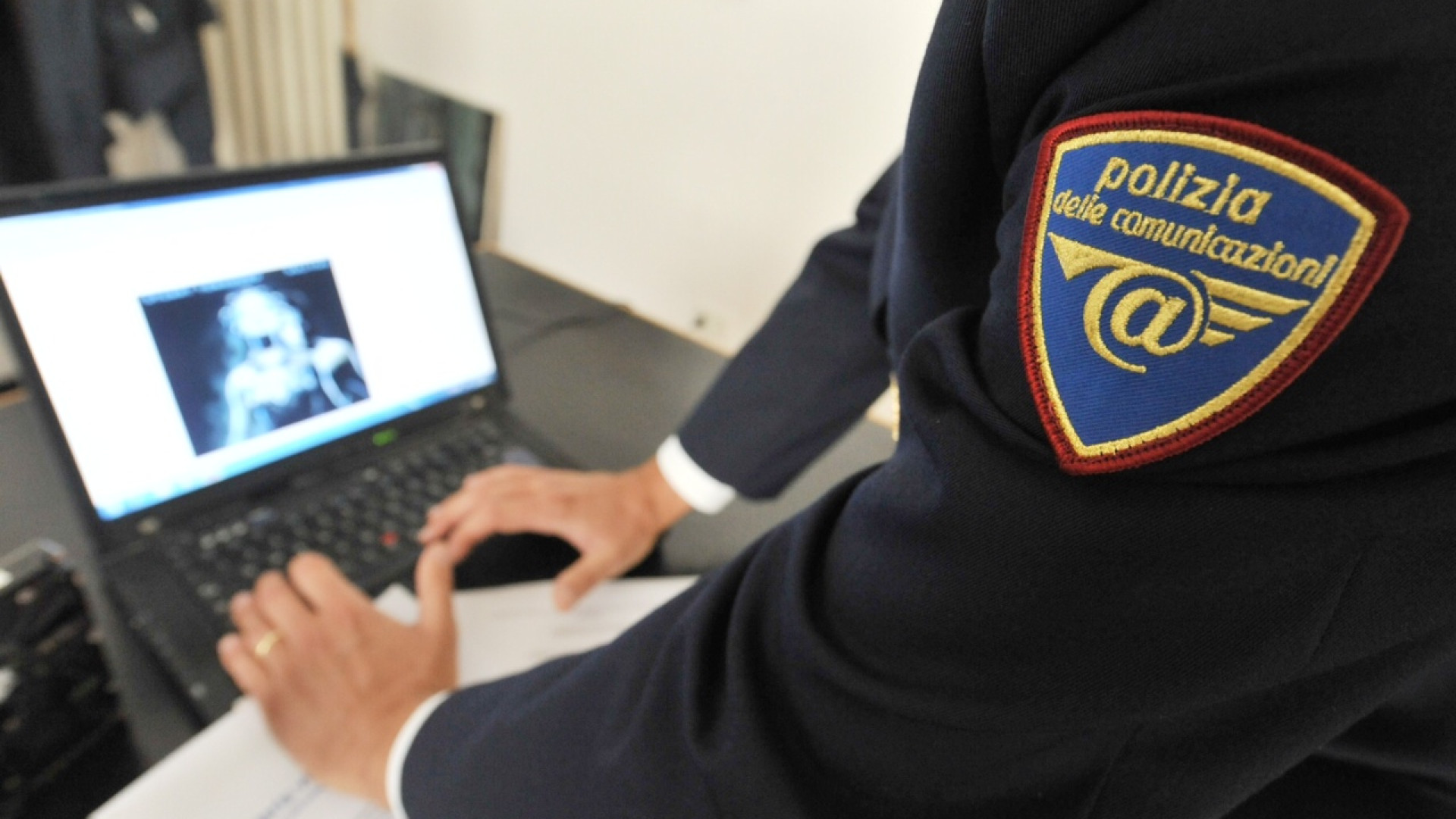 Emergenza cyberbullismo, insegnanti a lezione dalla polizia postale