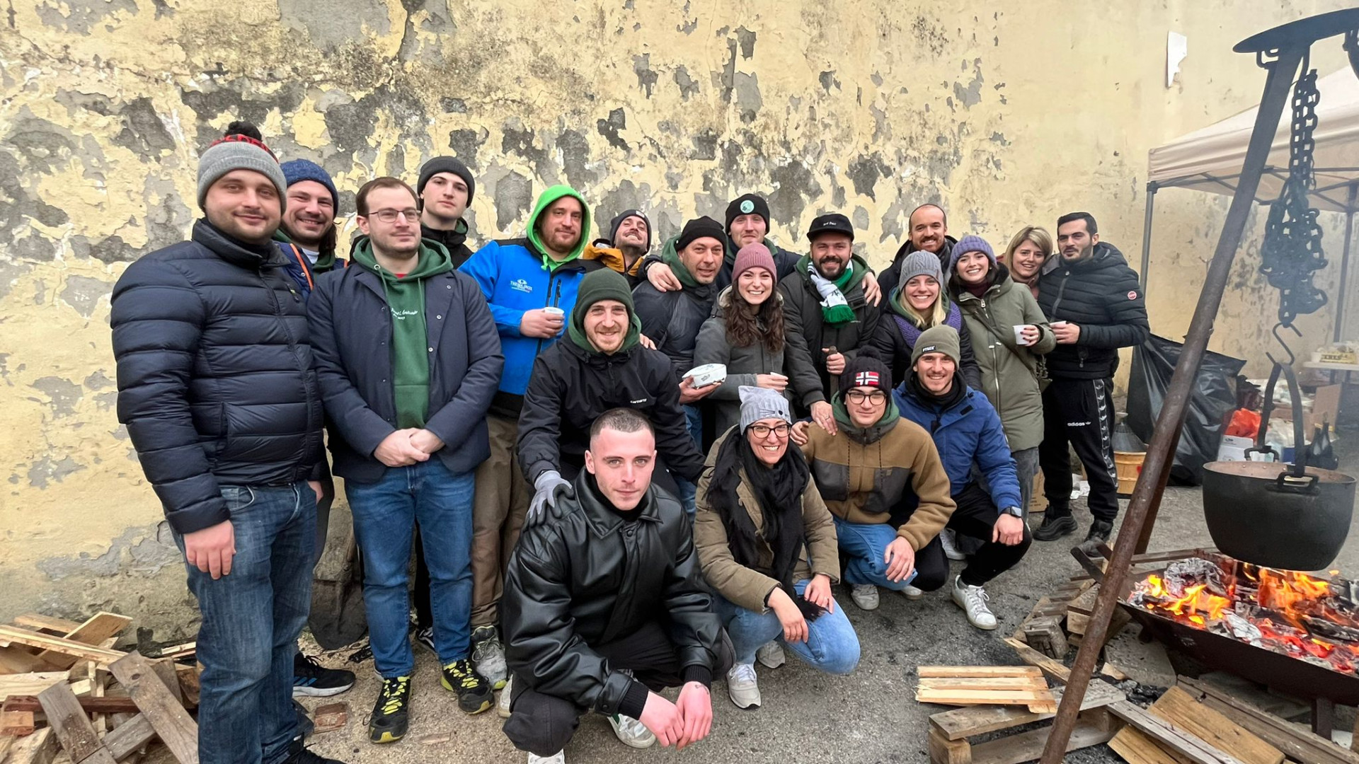 Oltre 400 persone e mille euro per la Croce Bianca | con la camminata dei turtlitt