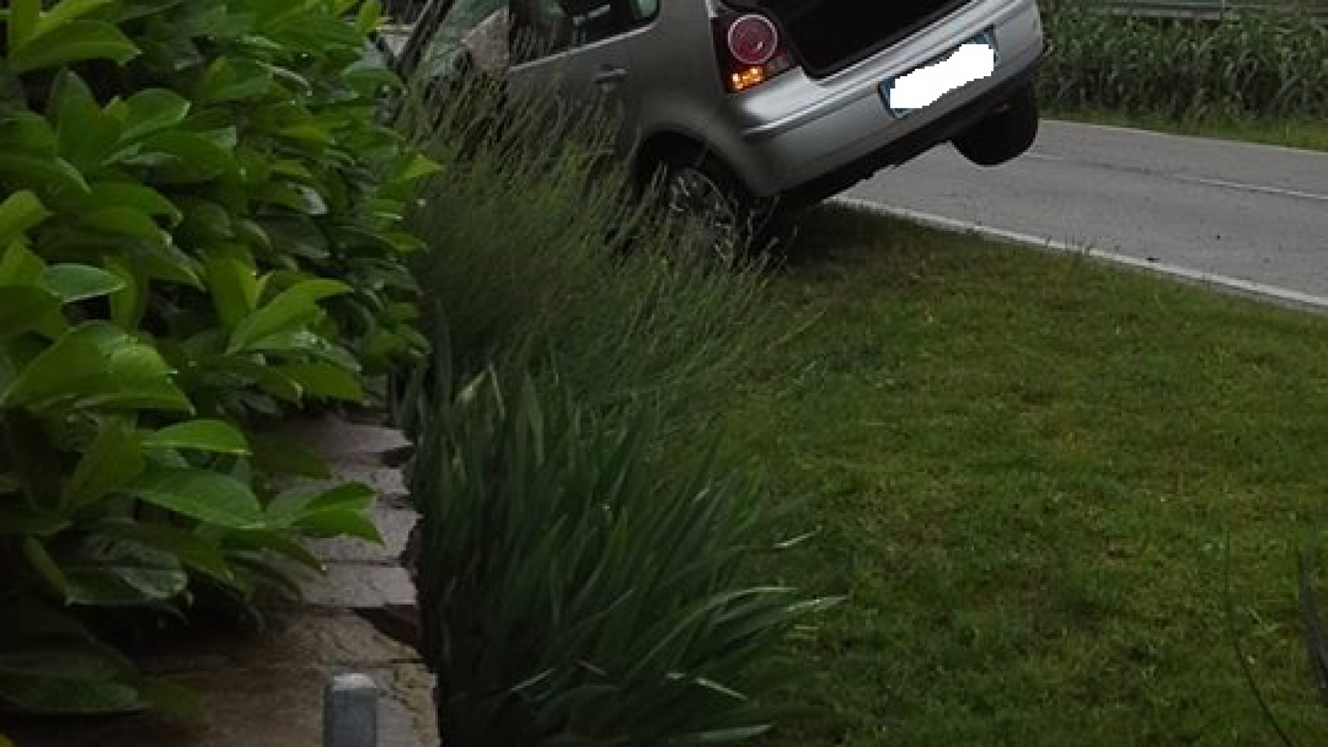 "Auto a folli velocità e incidenti". Appello degli abitanti di Ciriano