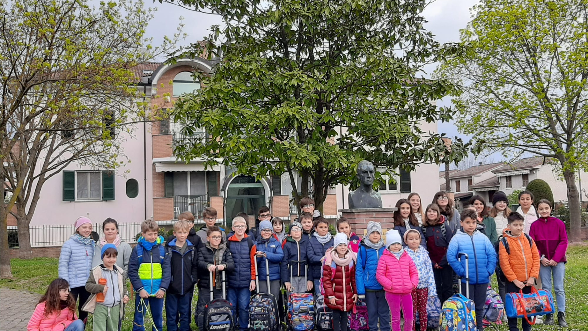 Gragnano, bambini a scuola a piedi e in bici per segnalare al sindaco quello che non va