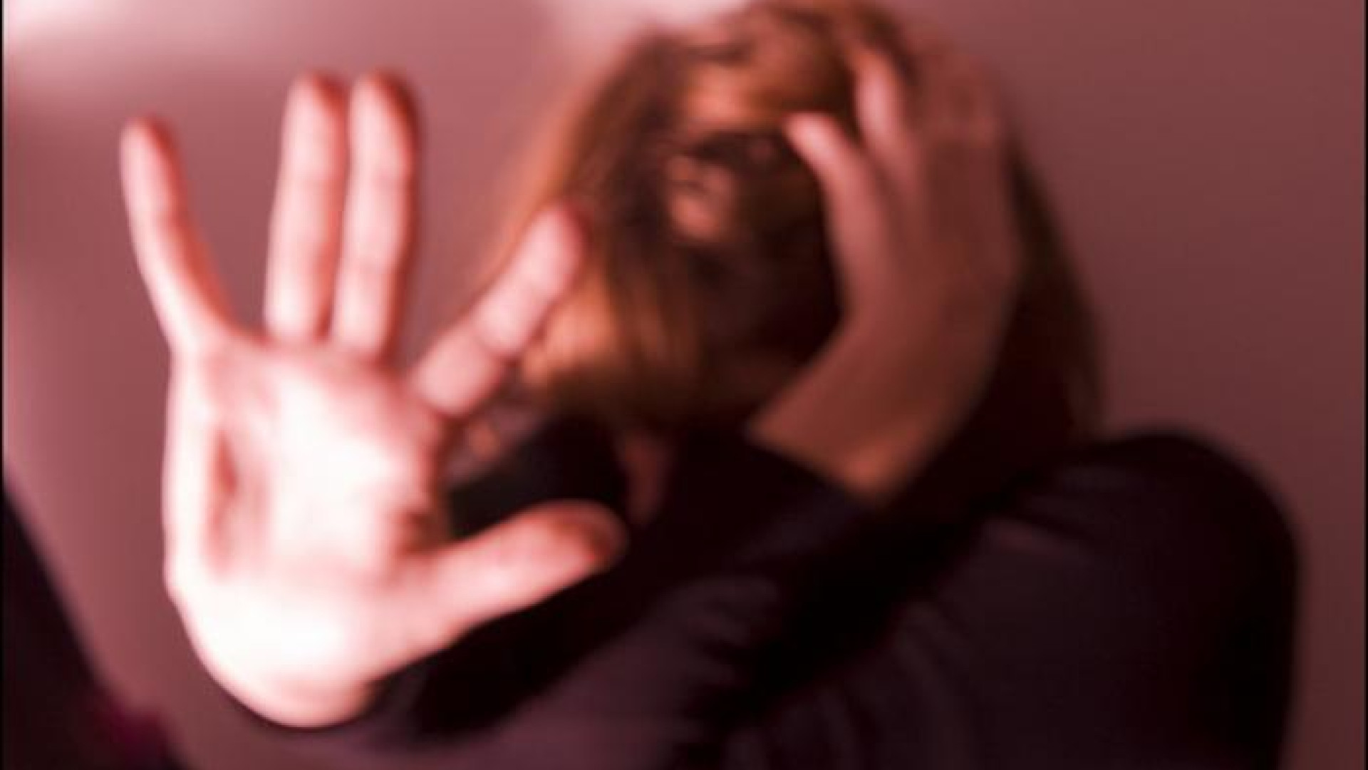 Violenza sulle donne in famiglia, tre casi in poche ore a Piacenza. Interviene la polizia