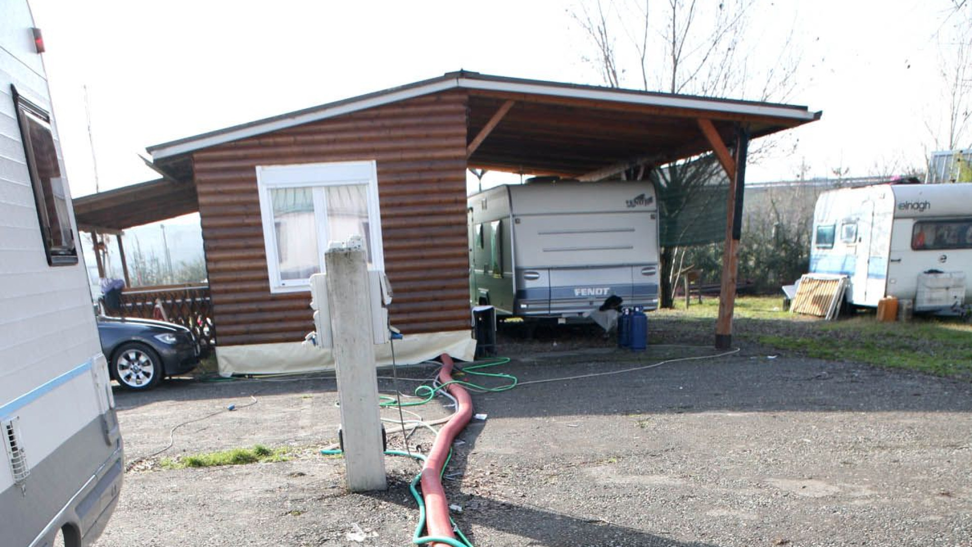 Campo nomadi, confermata la chiusura ma c'è il nodo "morosi": 85mila euro da pagare a Enel