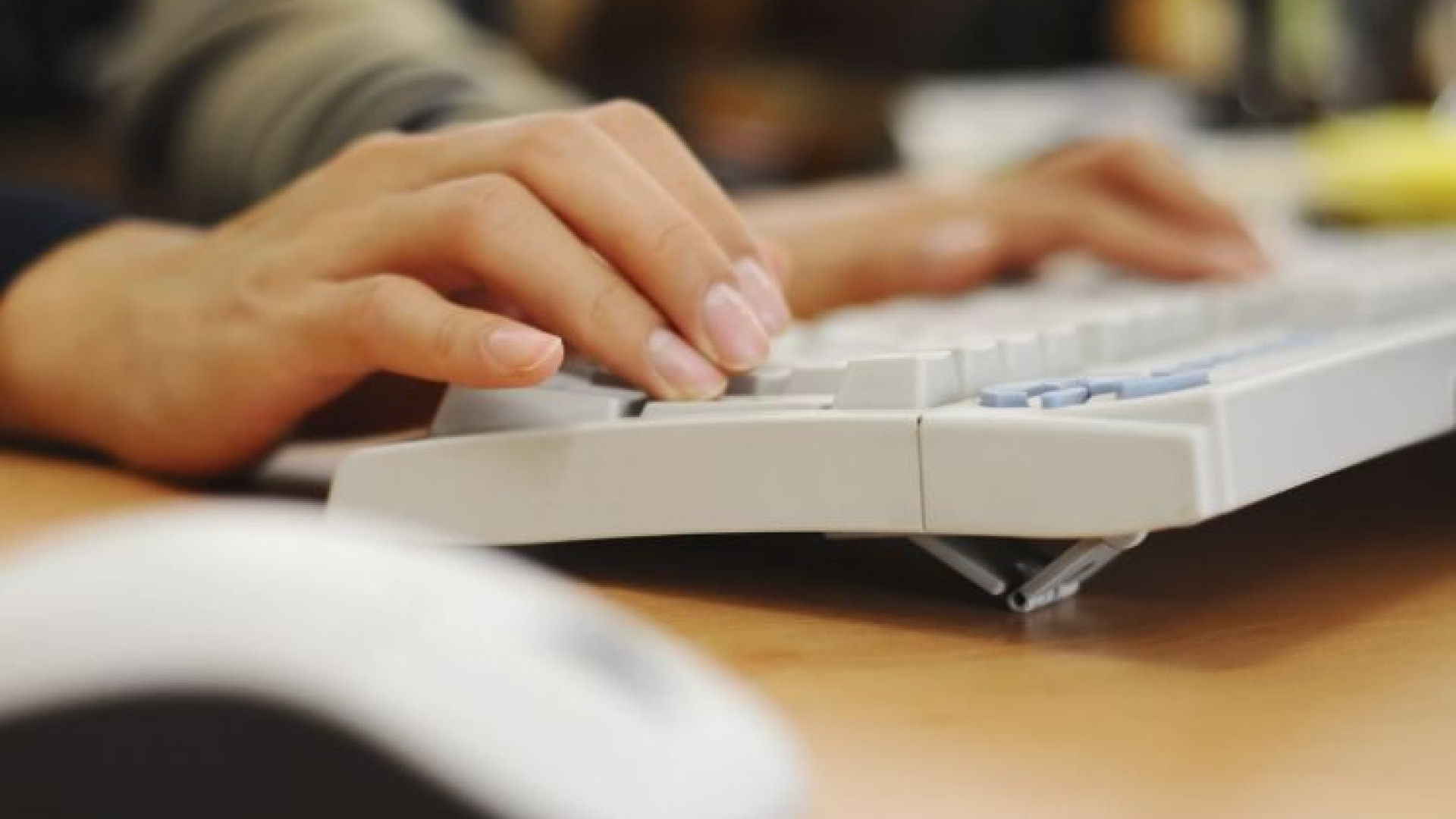 "Internet addiction" in aumento: l'80% delle persone si sente sempre connesso