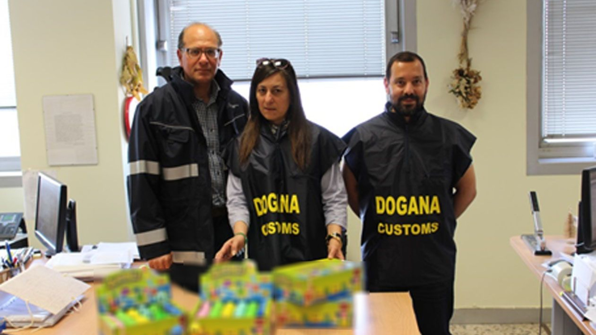 Dogana, bloccati 2.400 pupazzi per bambini in arrivo dalla Cina