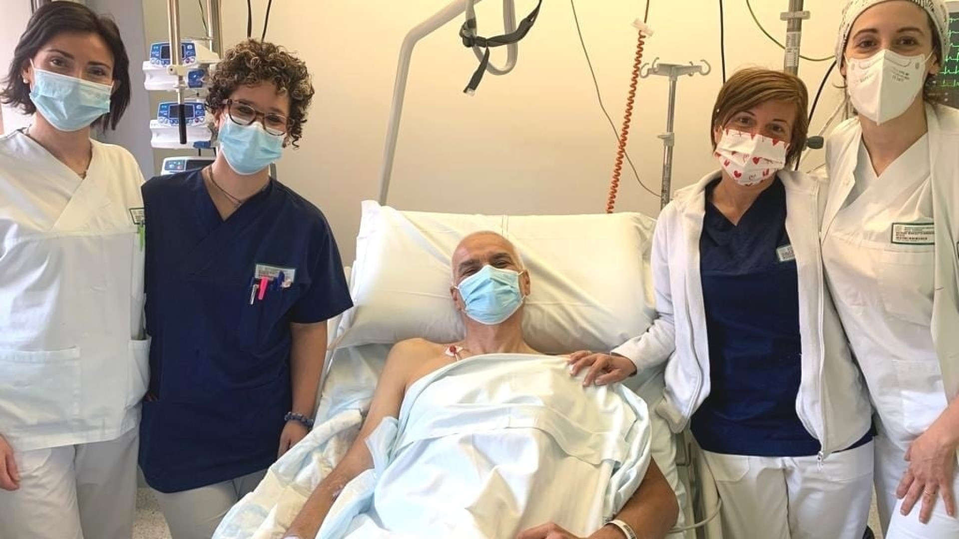 Malore in bici, 58enne salvato dall'amico con il massaggio cardiaco