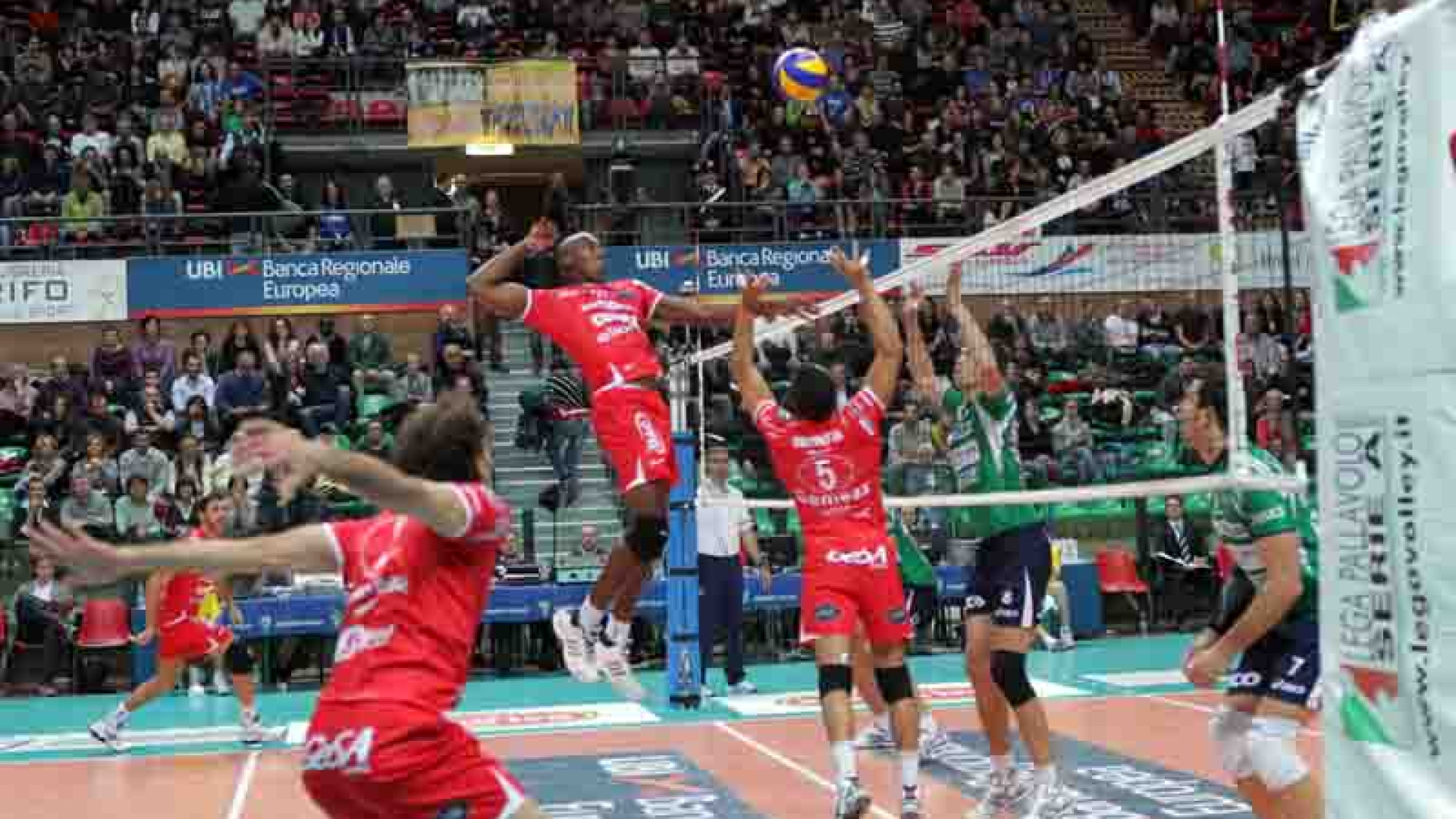 Pallavolo, Challenge cup: stasera il Copra Elior si gioca l'accesso alla semifinale
