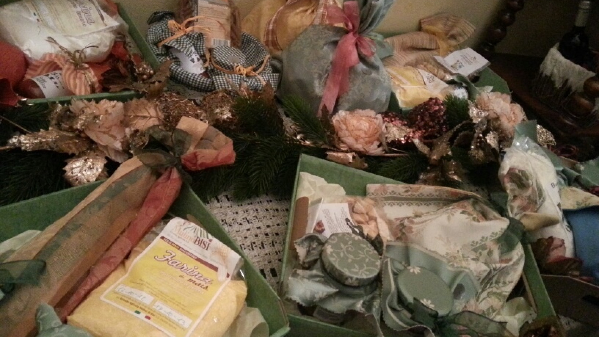 I regali di Natale al Vittorio Emanuele. Quest'anno anche i prodotti di Coldiretti