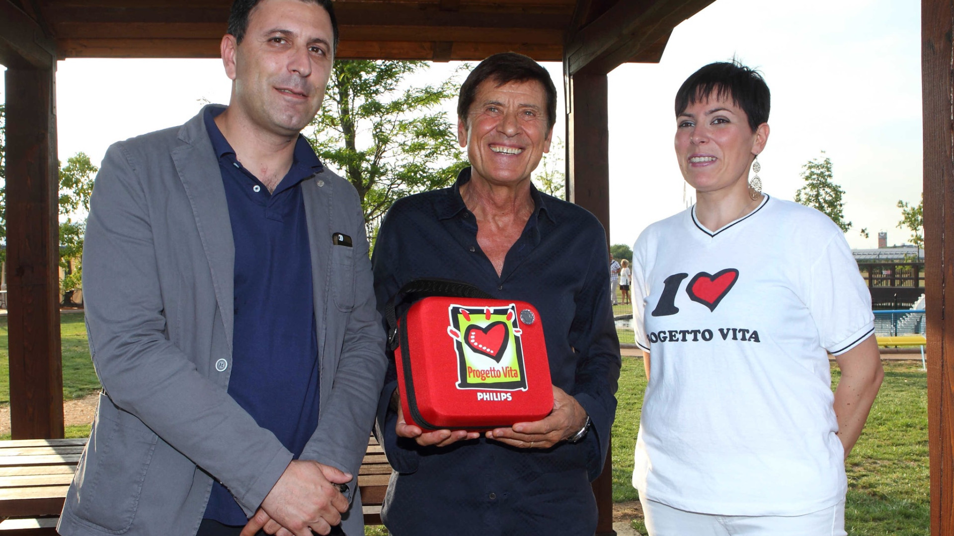 Anche Gianni Morandi per lo sbarco romano di Progetto Vita