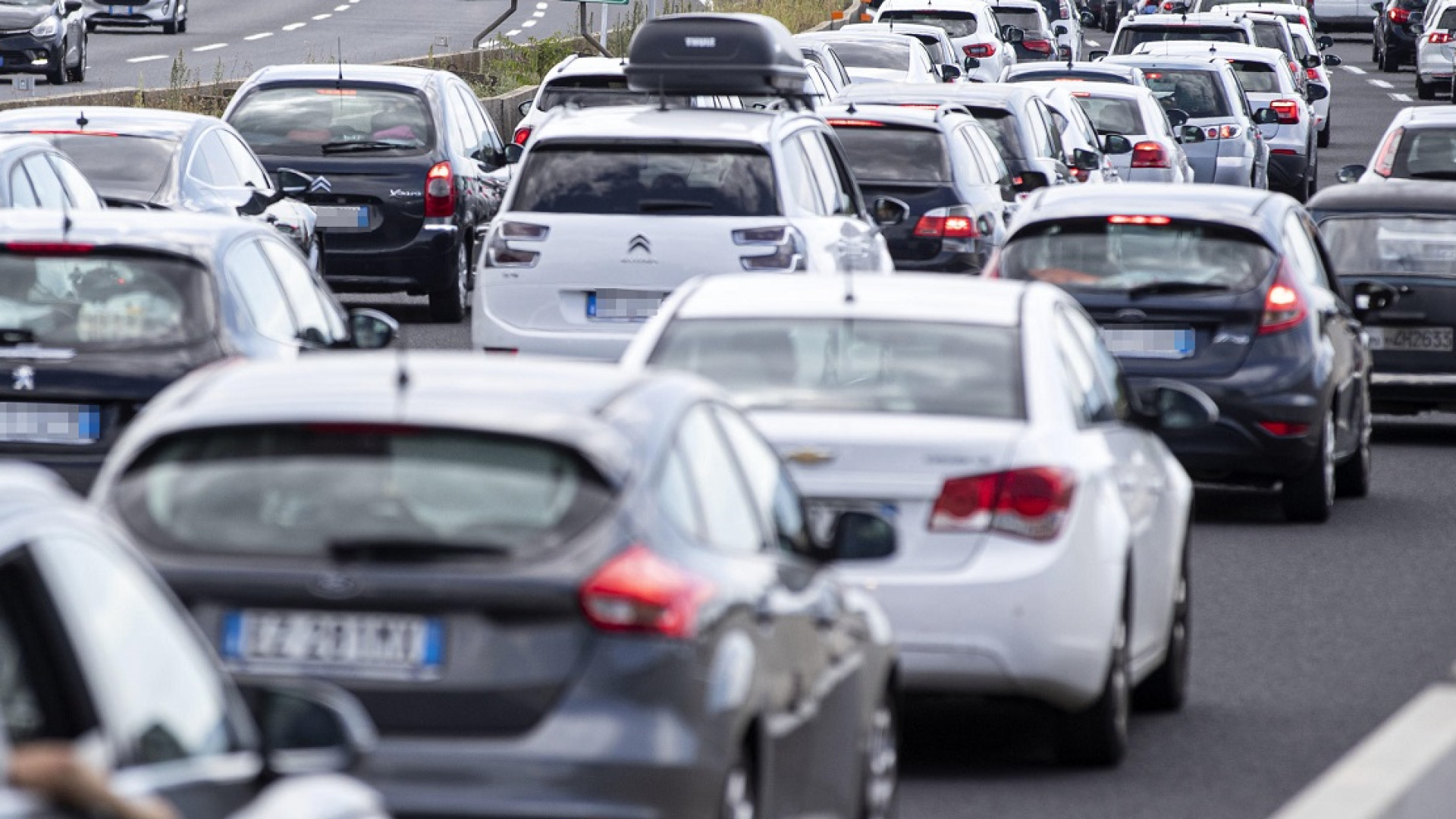 Esodo estivo, Ferragosto si avvicina: weekend da bollino nero sulle autostrade