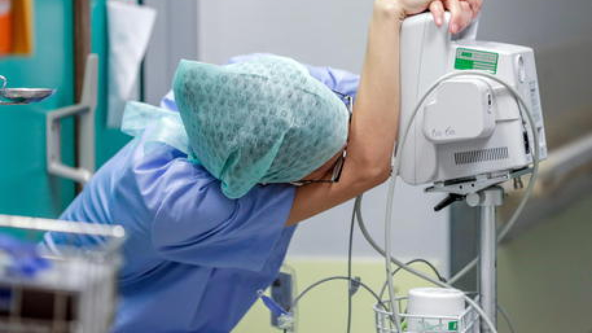 Covid: 570 operatori dell'Ausl hanno preso il virus. Due terzi sono medici e infermieri