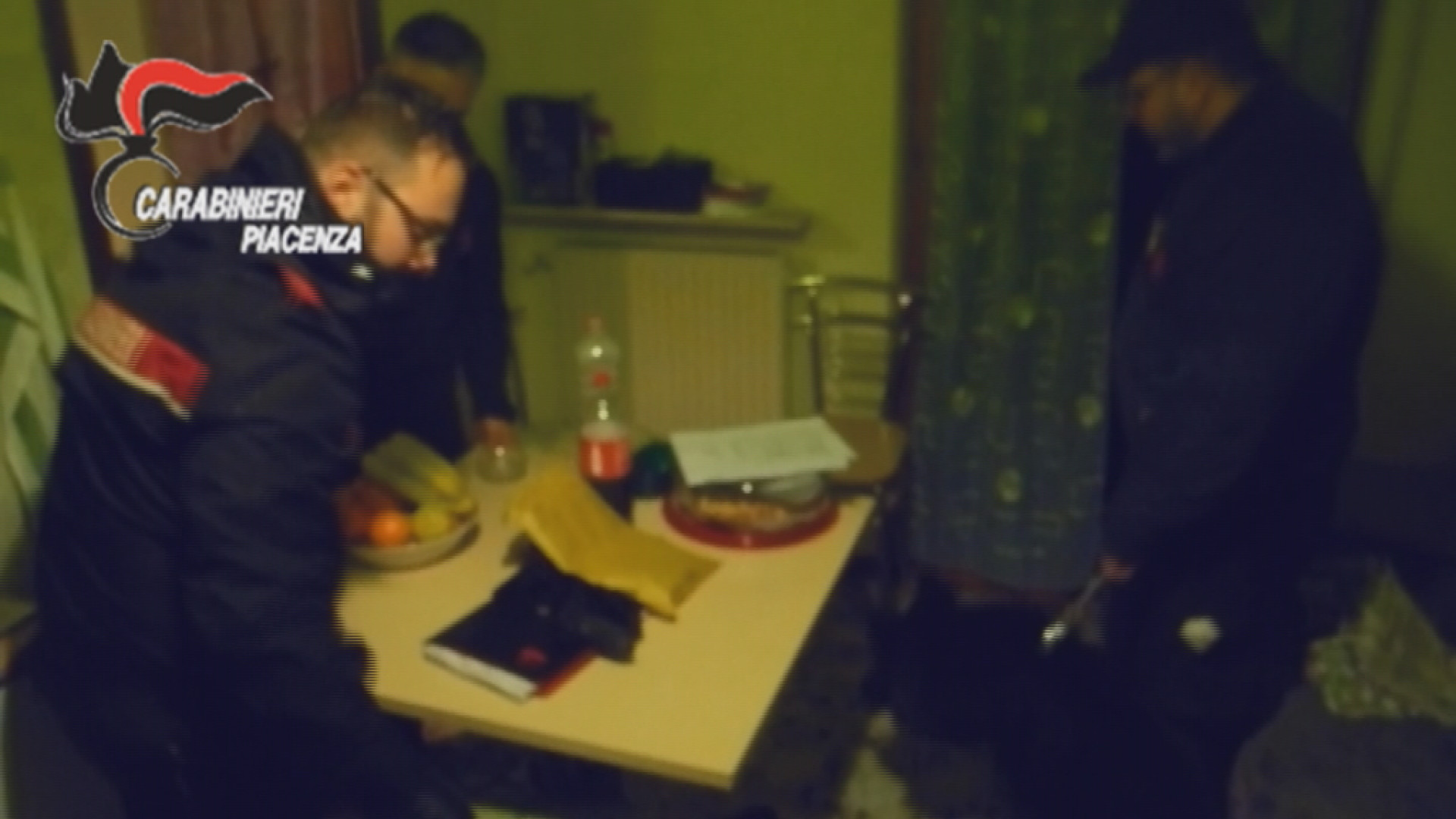 Colpi in appartamenti, sgominata banda di ladri: otto arresti e due ricercati. Bottino da un milione