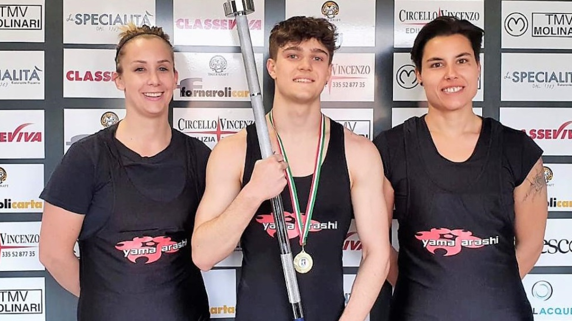 Pesistica olimpica, Lorenzo Botti solleva 186 chili e vince l’oro a Modena