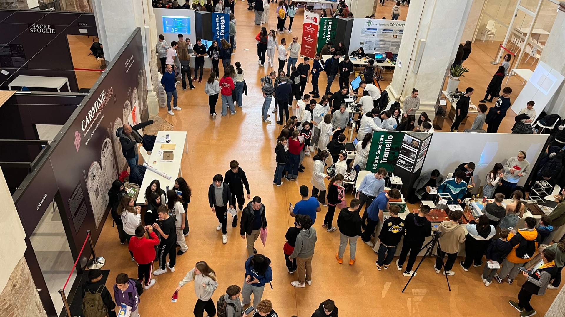 "Valorizziamo le materie tecniche". In centinaia al festival dell'orientamento