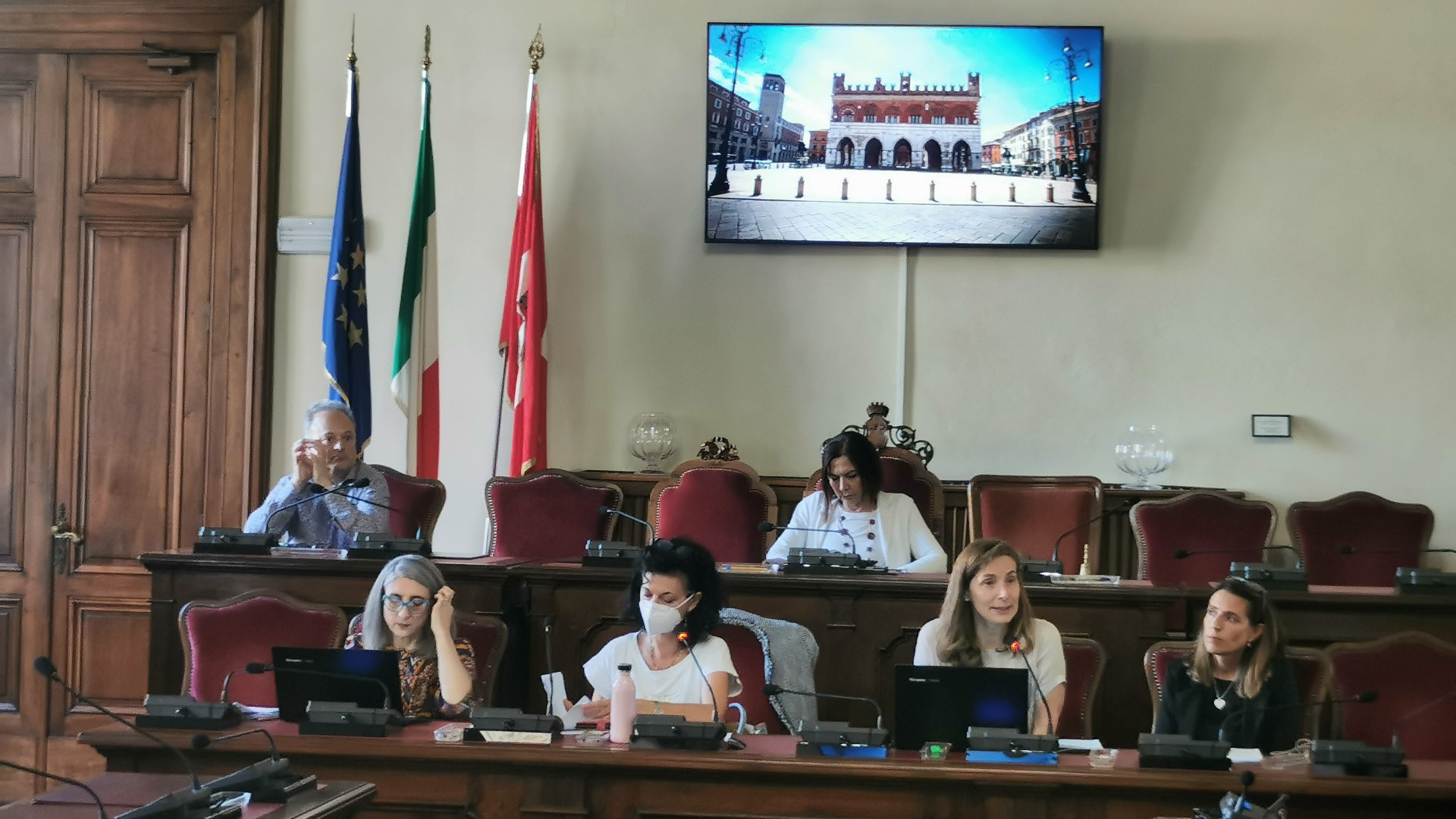 Tarasconi sulla Pertite: "Procediamo per stralci". Scontro sui costi