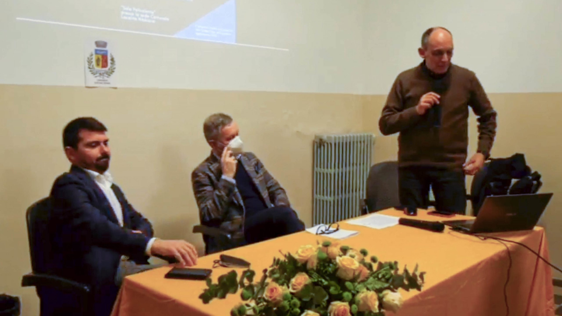Lupi e ungulati, danni e sicurezza. Alta Val Tidone incontra l'assessore Mammi