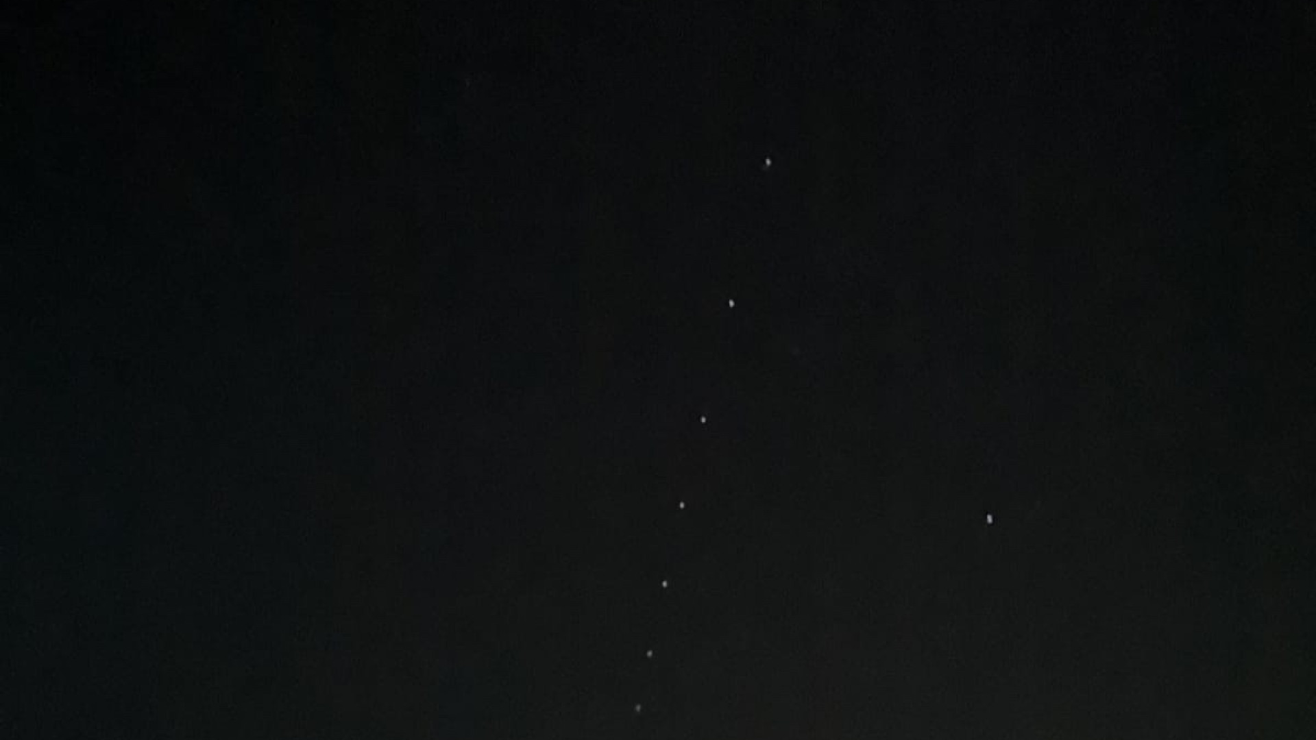 Luci della Vigilia nei cieli del Piacentino, ecco le foto