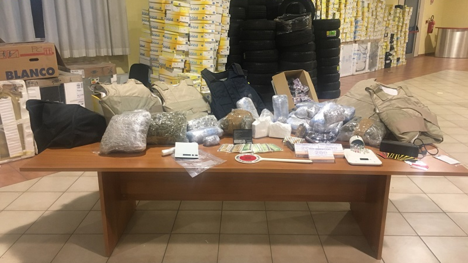 Fiamme gialle: dopo la cattura del latitante omicida, altri due arresti
