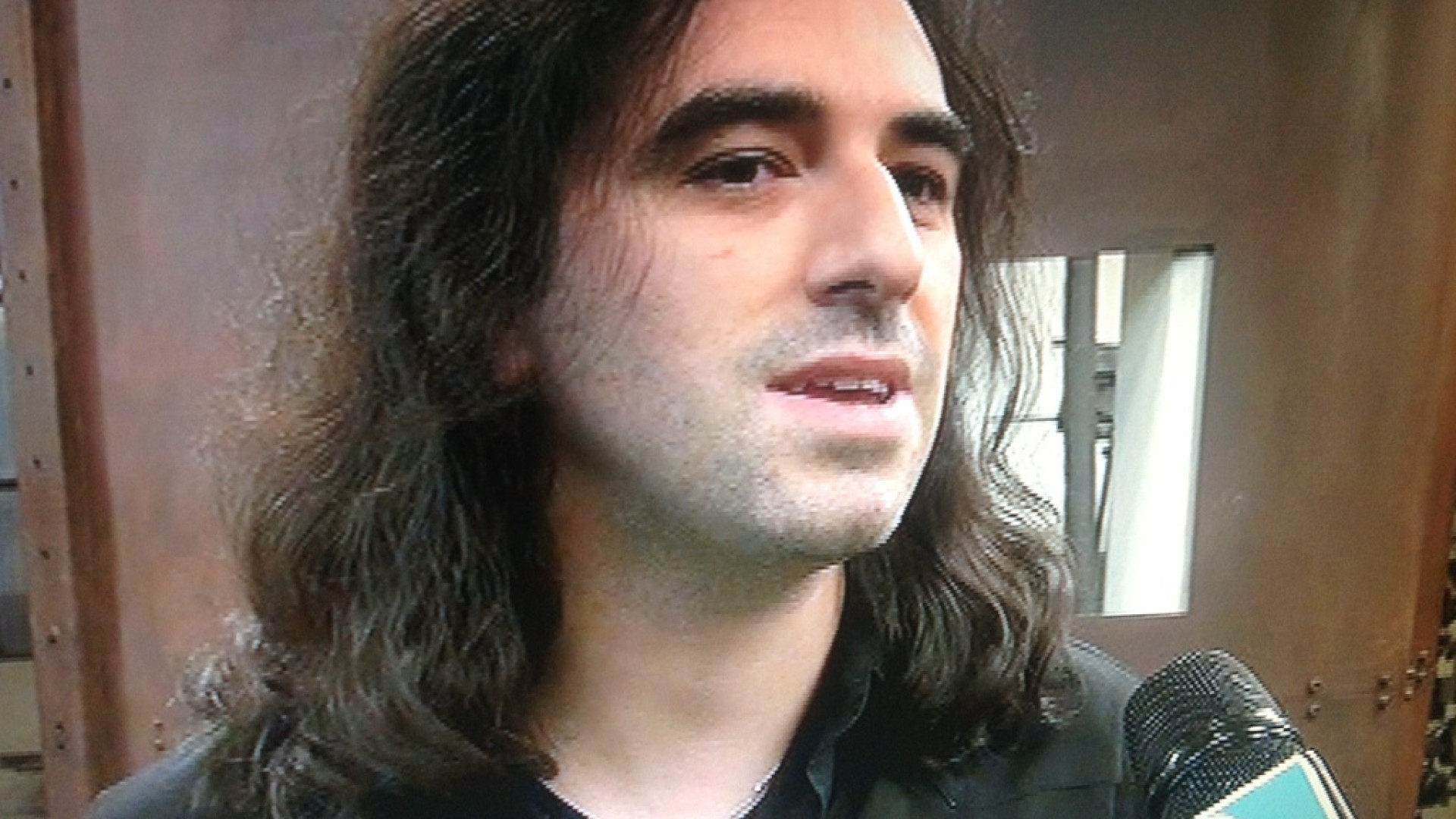 Tecnico del suono e chitarrista, Daniele Mandelli in tv con i Dark Horizon