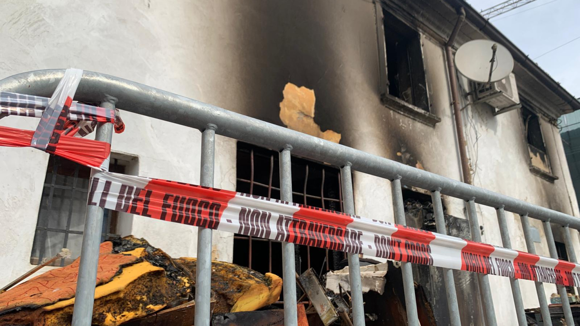 Casa divorata dalle fiamme a Pontenure, scatta la catena della solidarietà