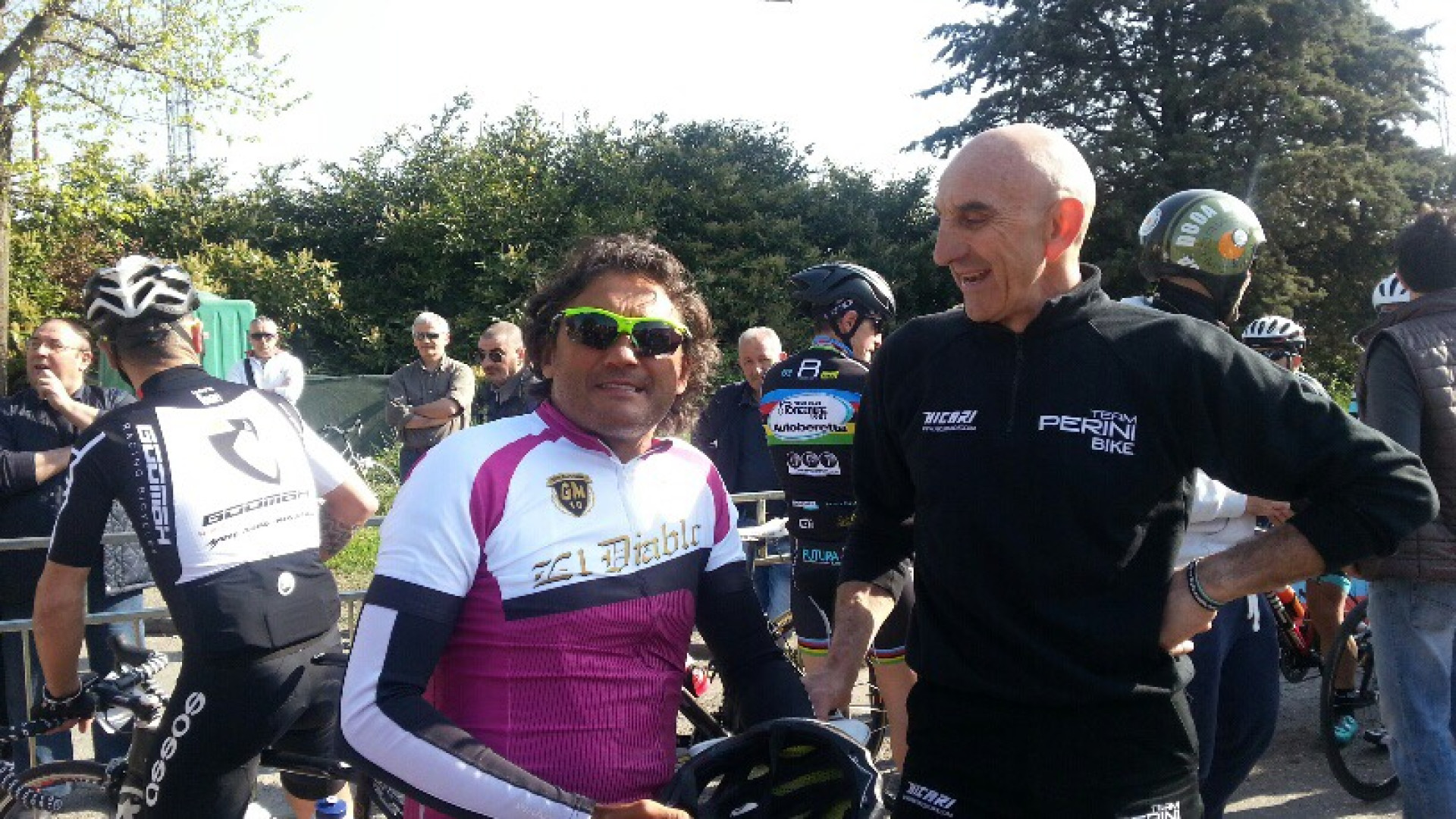 Alla Gran Fondo dominano ancora Lombardo e Castelnovo. Una caduta grave