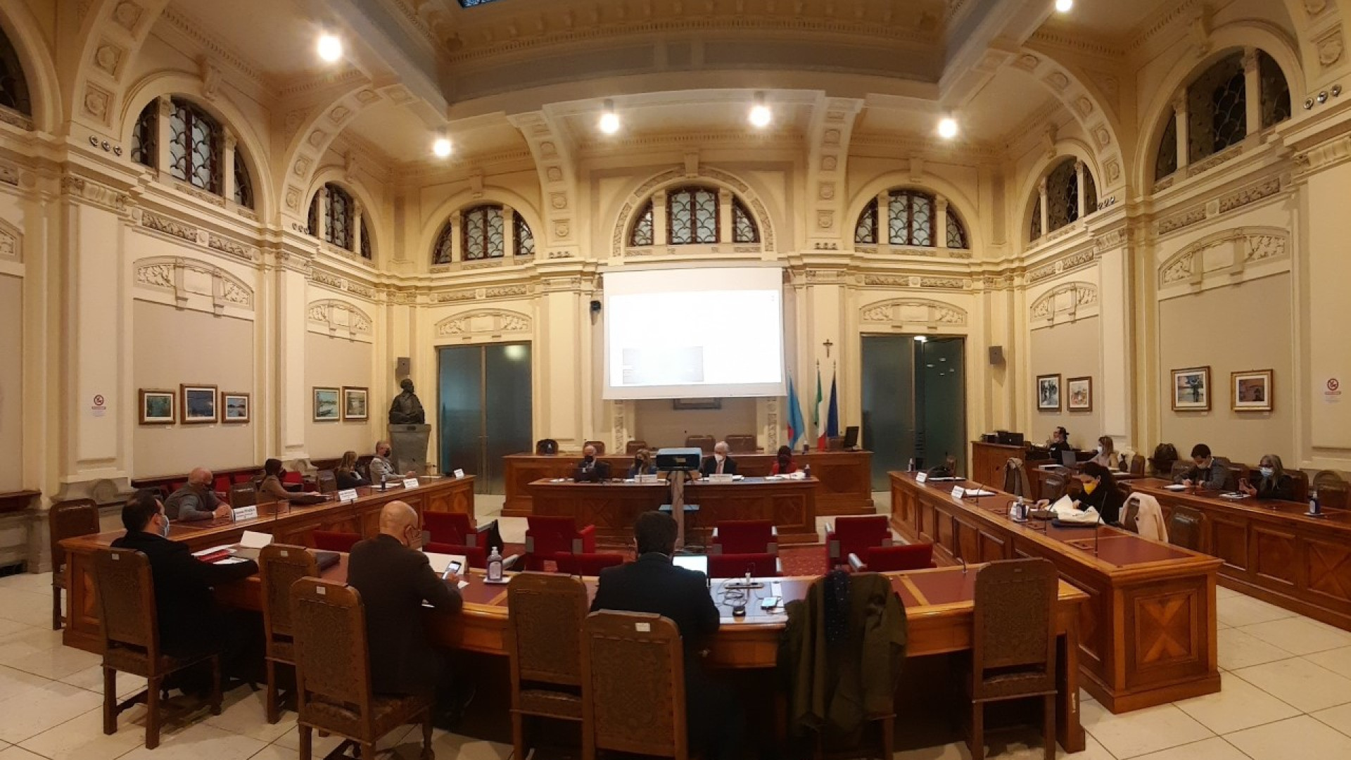 Approvata la riqualificazione dell'ex laboratorio Pontieri. "Sorgerà un polo scolastico"