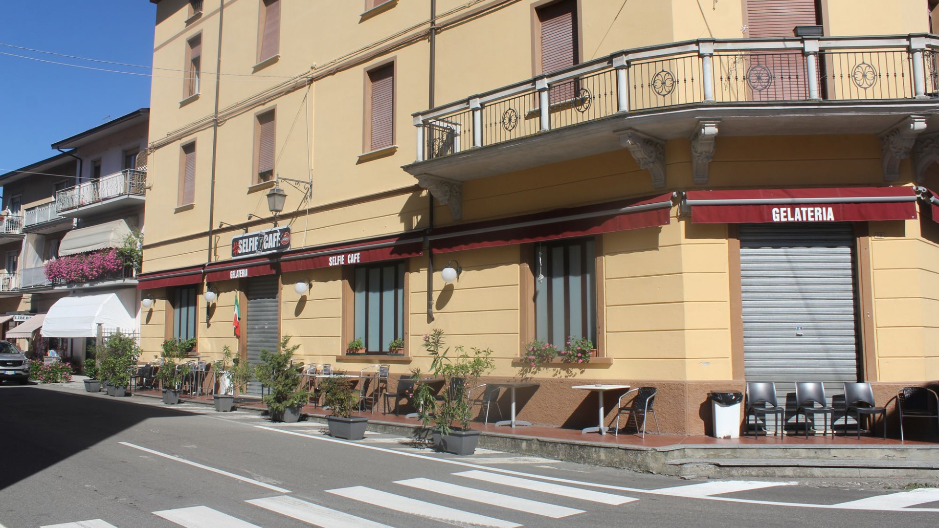 Travo, test a tappeto. Invito al tampone per i clienti del bar Selfie