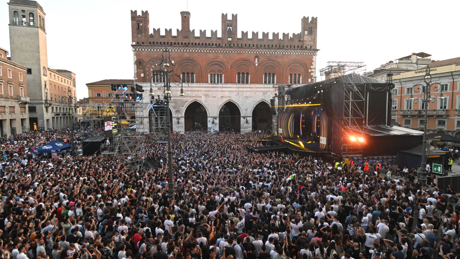 Piacenza pronta al concerto di Radio Bruno: "Attese 7.500 persone in piazza Cavalli"