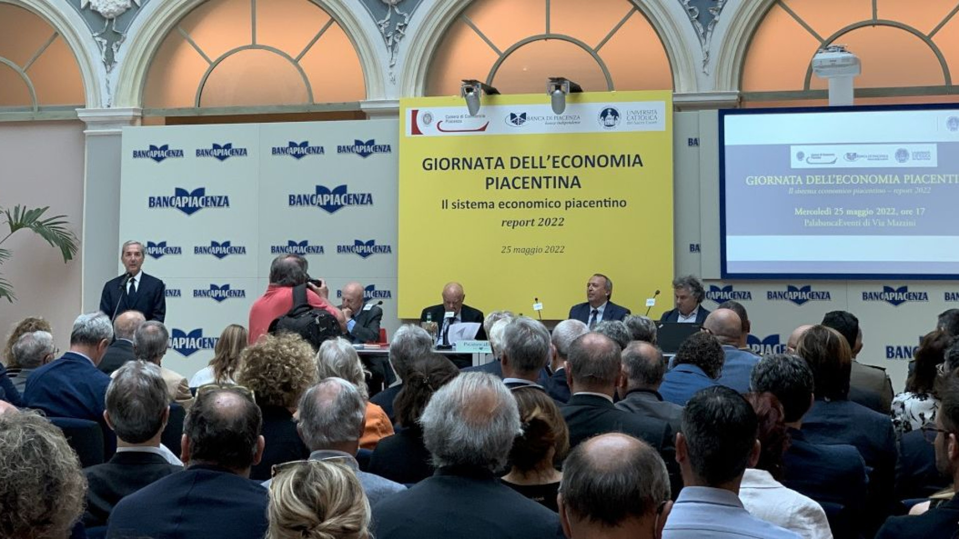 L'economia piacentina tiene. "Il 2021 anno molto positivo, Pil +6%. Incognita guerra"