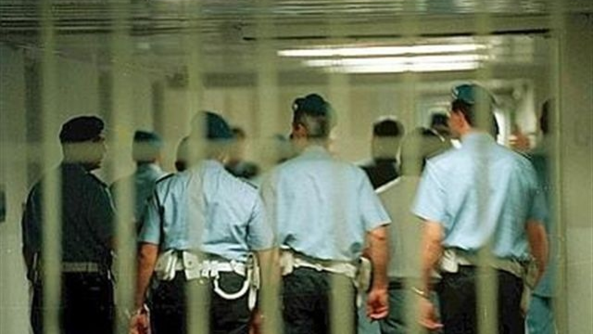 Bande rivali contro, in carcere è l'inferno. Feriti alcuni agenti