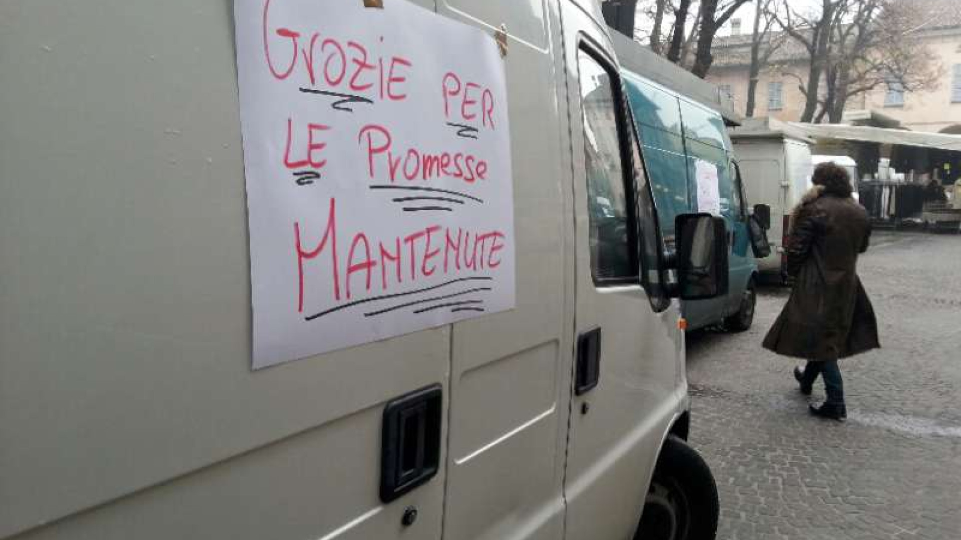 Ambulanti di via Sopramuro.Banchi chiusi per protesta
