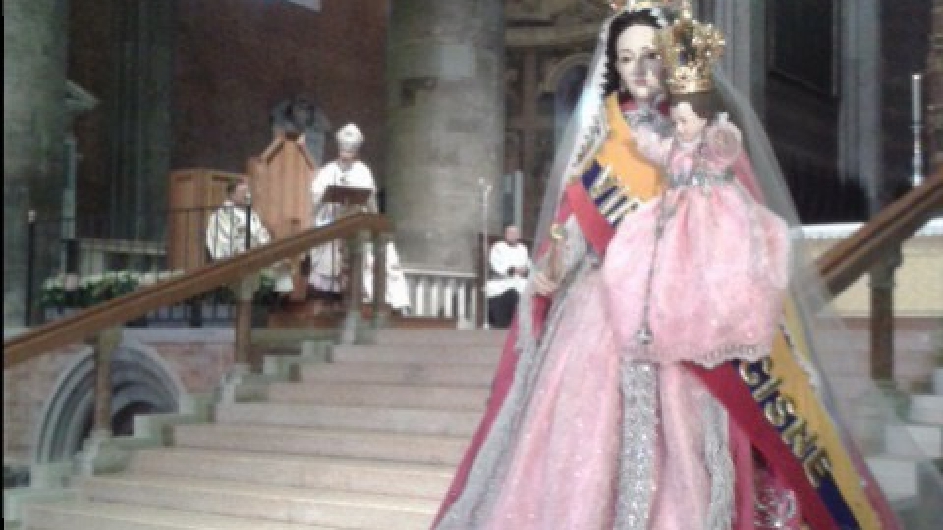 Ecuadoriani in Duomo per la Virgen del Cisne. Ambrosio: "Giornata di ospitalità"