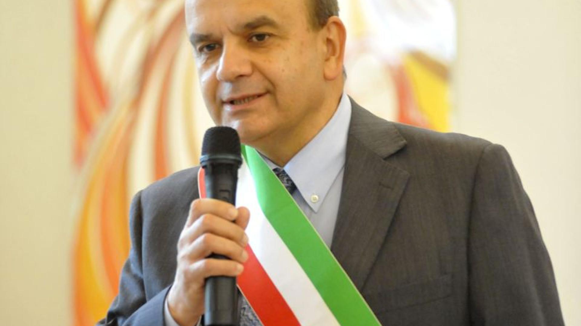 Gli auguri del sindaco Dosi alla comunità piacentina