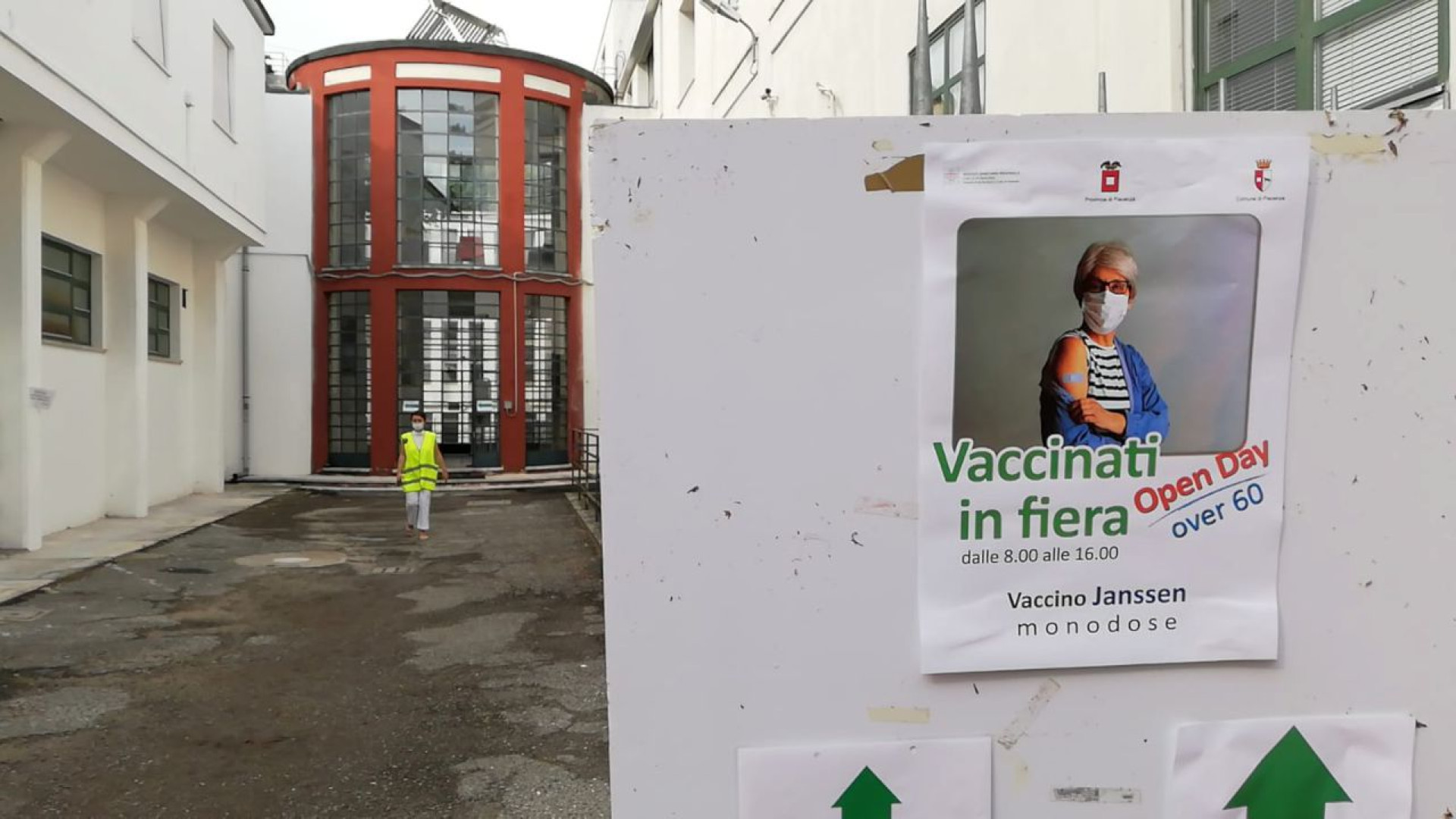 Vaccinazioni senza appuntamento sulla fiera di Sant’Antonino per gli over 60