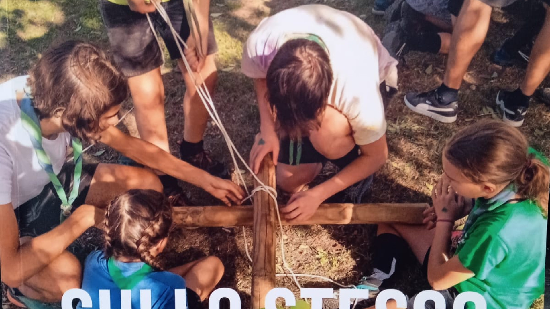 "Sullo stesso sentiero, 60 anni di storia insieme", il libro degli scout di Castello