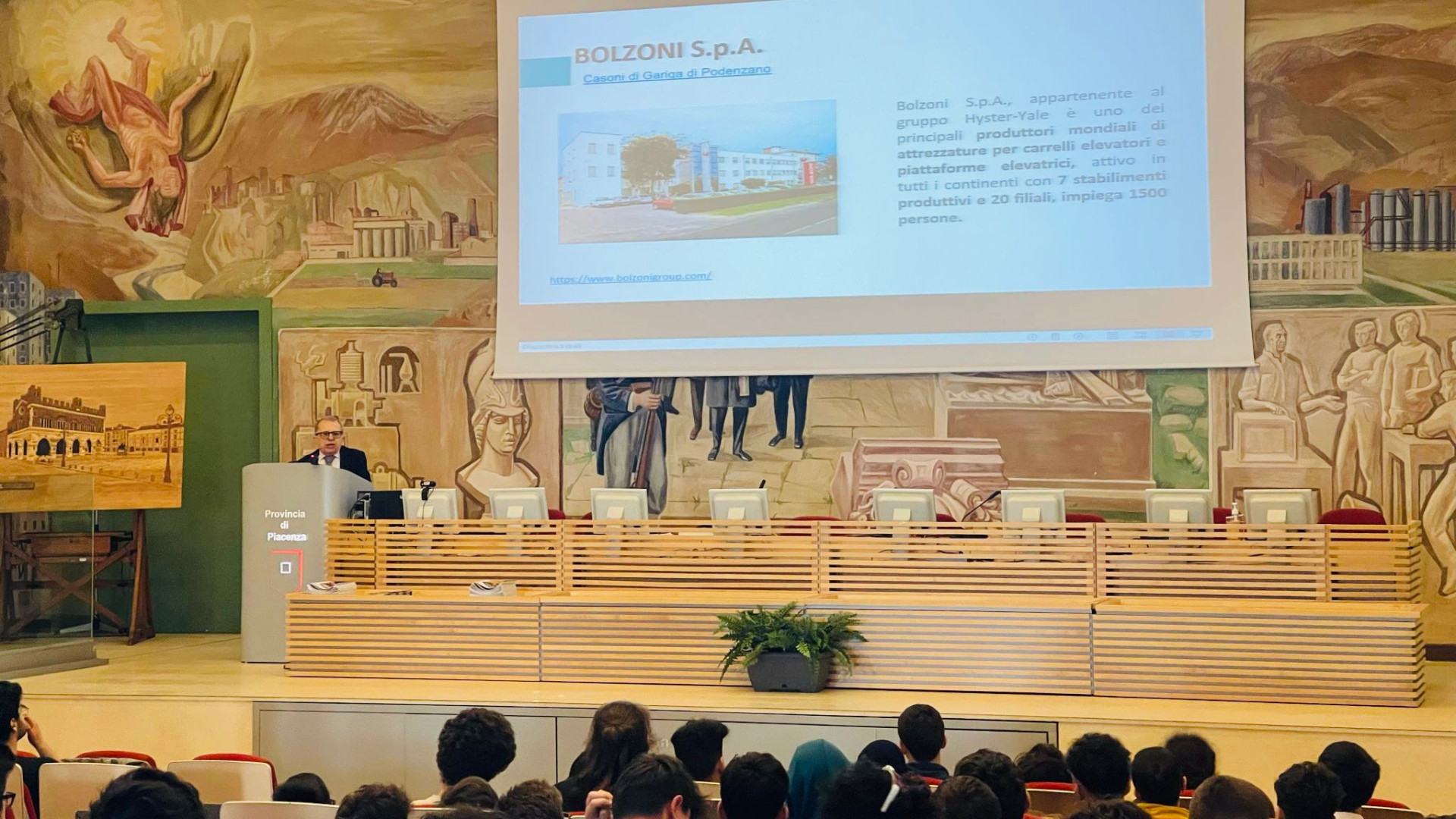 All'Isii Marconi i consigli degli ex allievi agli studenti: "Essere onesti nei colloqui"