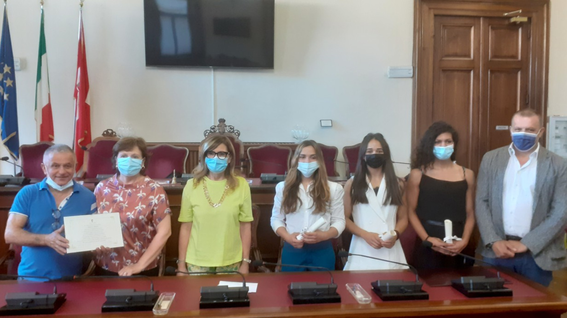 Salus et Virtus, il sindaco rende omaggio all'impegno e al talento delle atlete