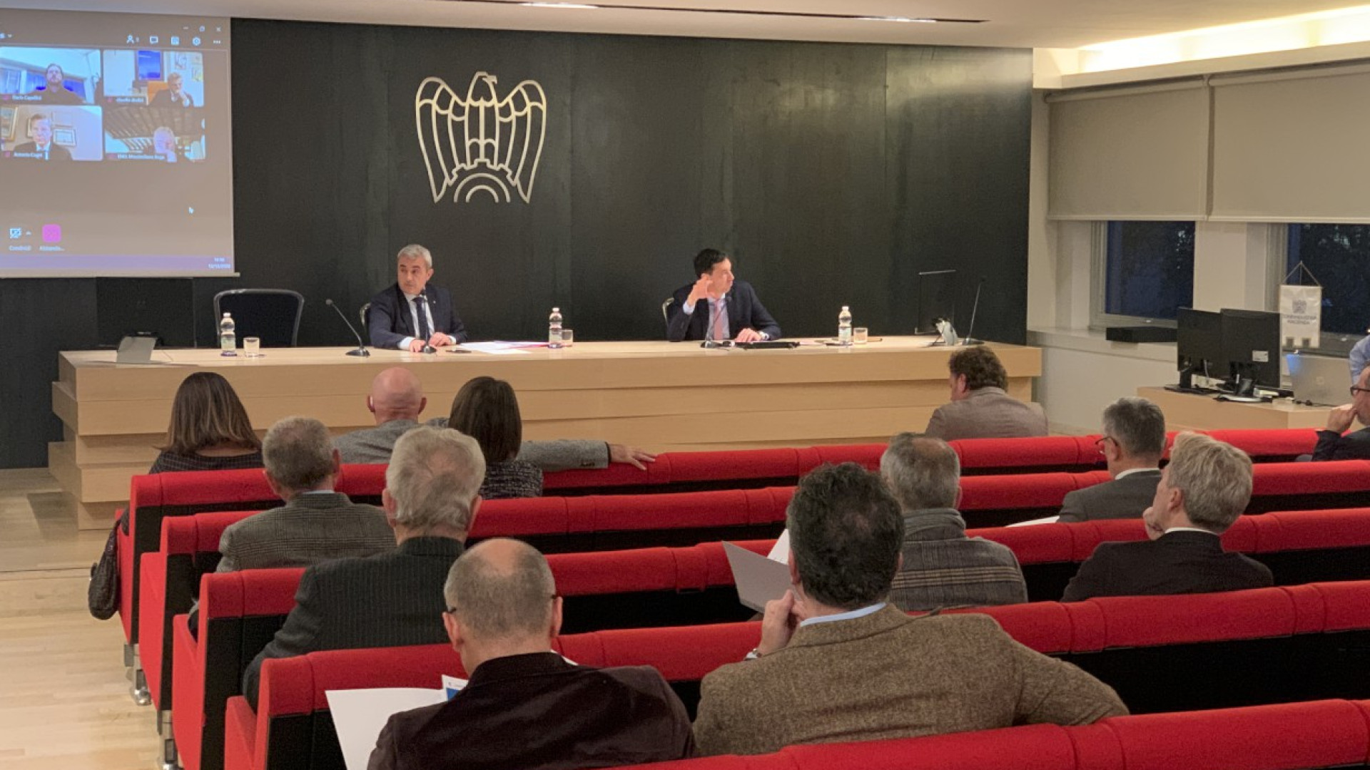 Bilancio Confindustria: "Gli ordini tengono. Timori per inflazione e costo del denaro"