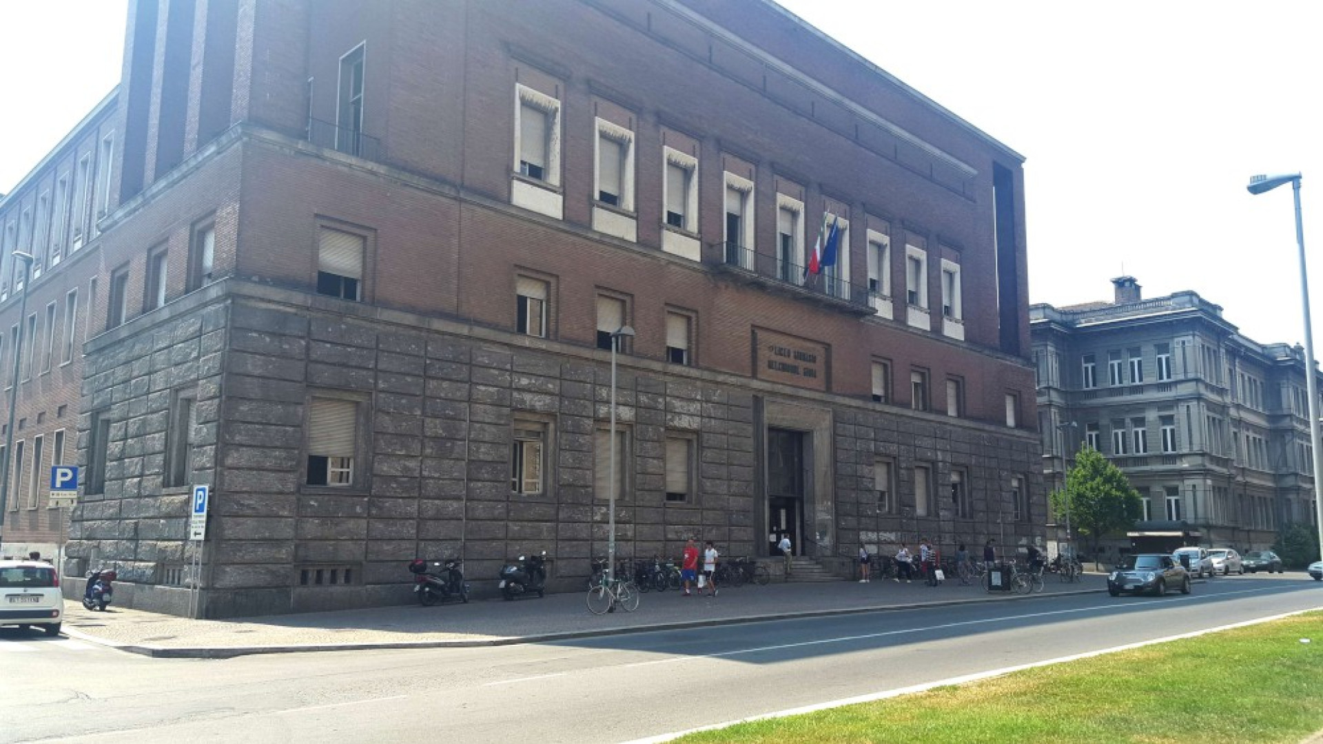 L'intelligenza artificiale approda sui banchi: al via un ciclo di lezioni al liceo Gioia