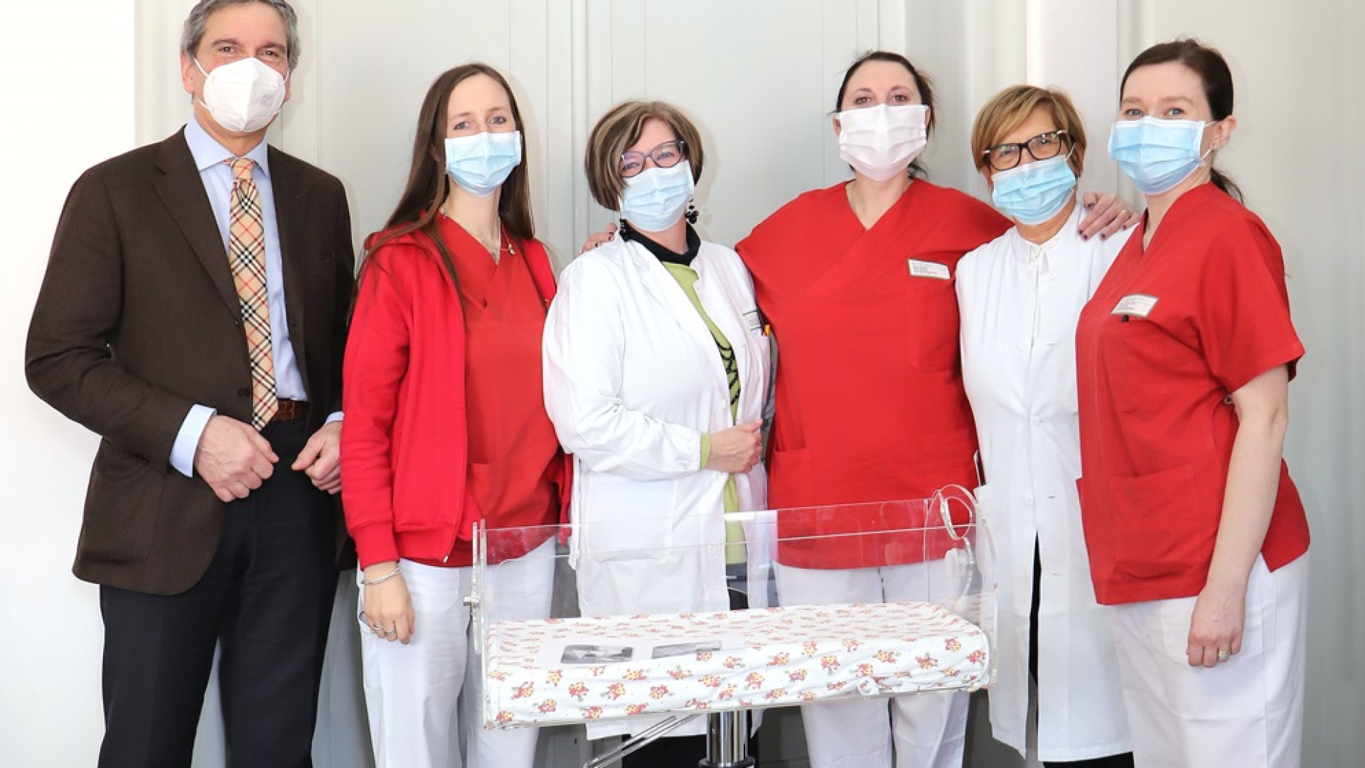 Grazie a una donazione di Conad, 20 culle "Next To Me" in neonatologia