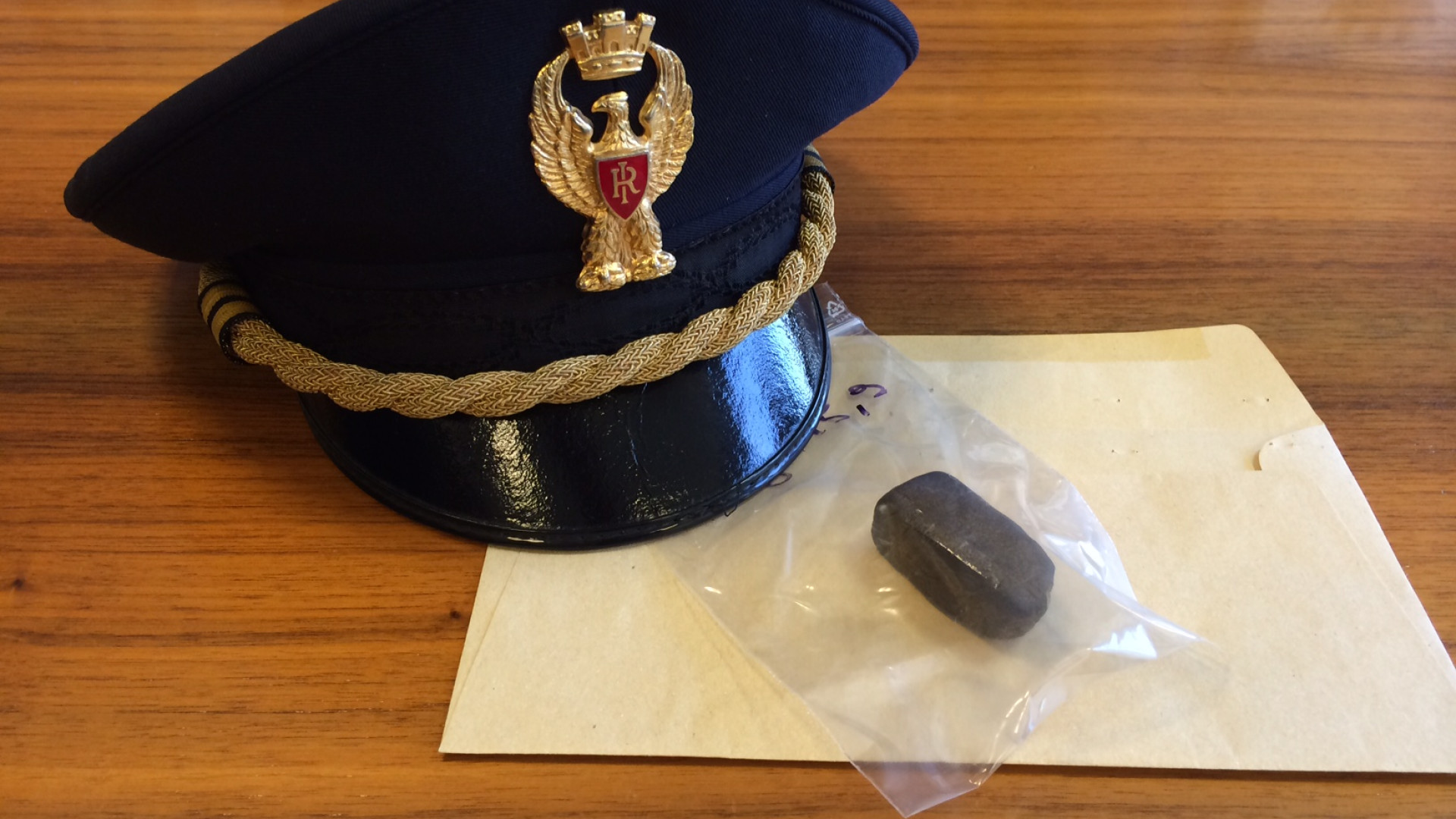 Giardini Merluzzo, sorpresi con l'hashish: due giovani s'incolpano a vicenda