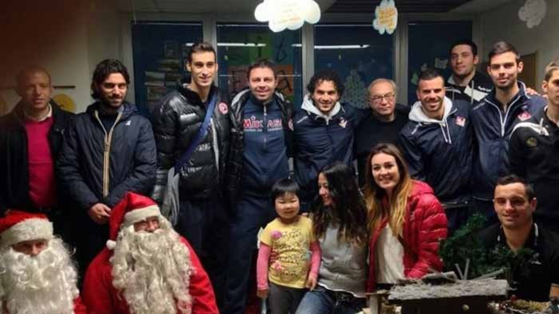 La Bottigelli e i big dello sport piacentino in visita al reparto di pediatria