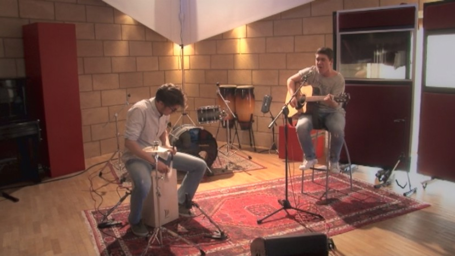 Nuovo videoclip per Matteo Pisotti: parla d'amore con "La mia H2O"