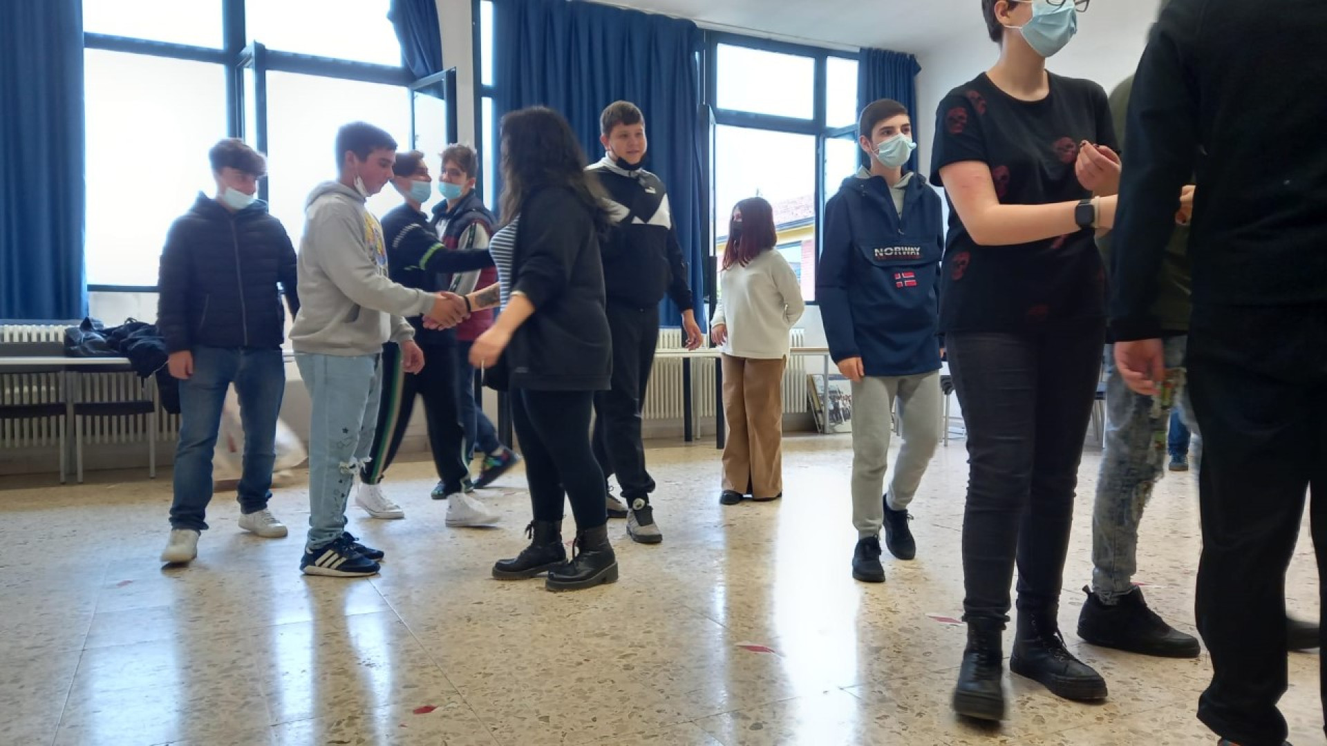 Tutor, un corso di improvvisazione teatrale per tornare a socializzare