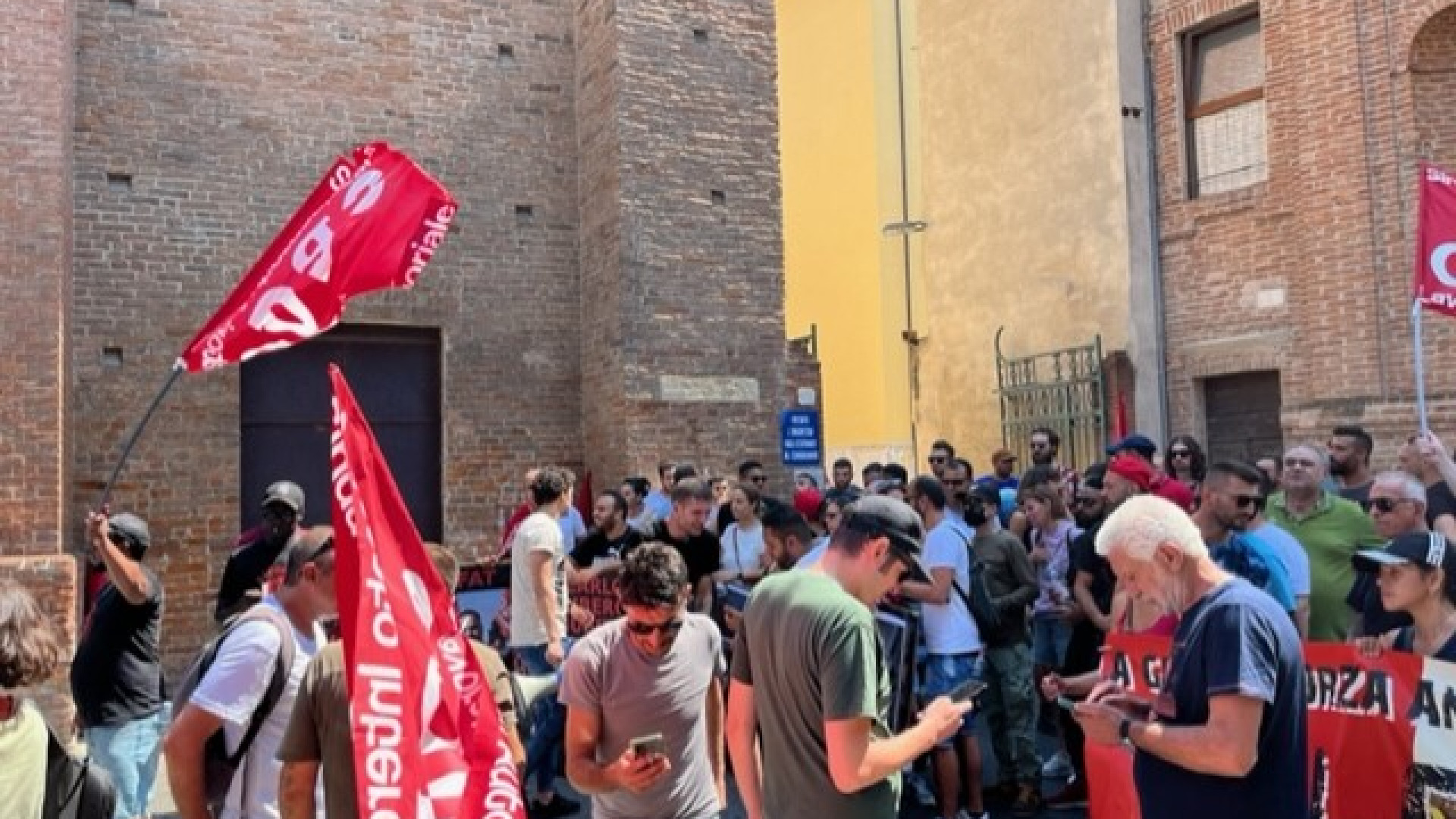 "Massima chiarezza e diritti per i lavoratori": la posizione della Cgil piacentina