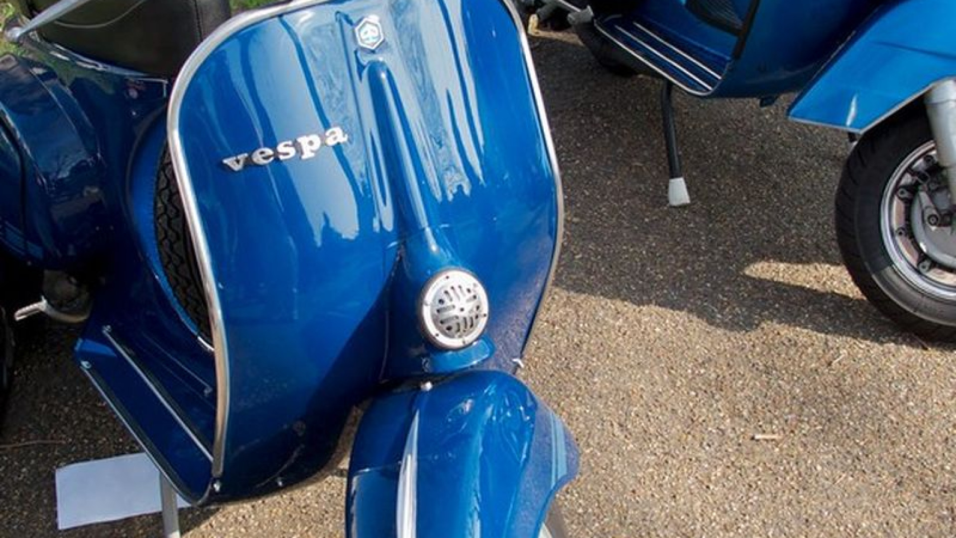 Oltre 500 vespe invadono il centro per i 70 anni del Club di Piacenza