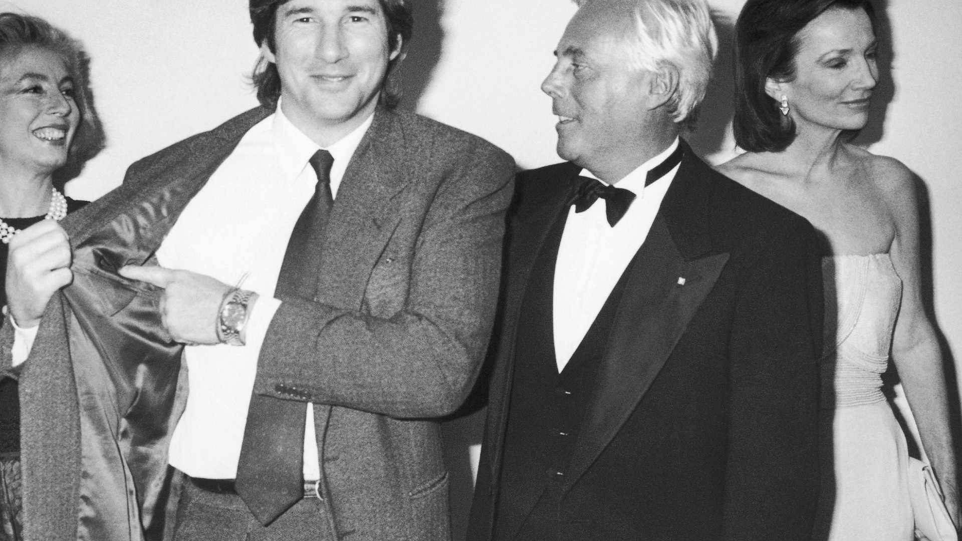 Abiti Armani e Mercedes cabrio nera, Richard Gere entra nel mito di Hollywood