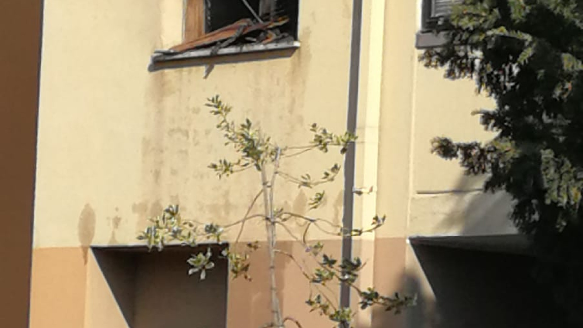 Incendio in via Marzabotto, anziana in salvo