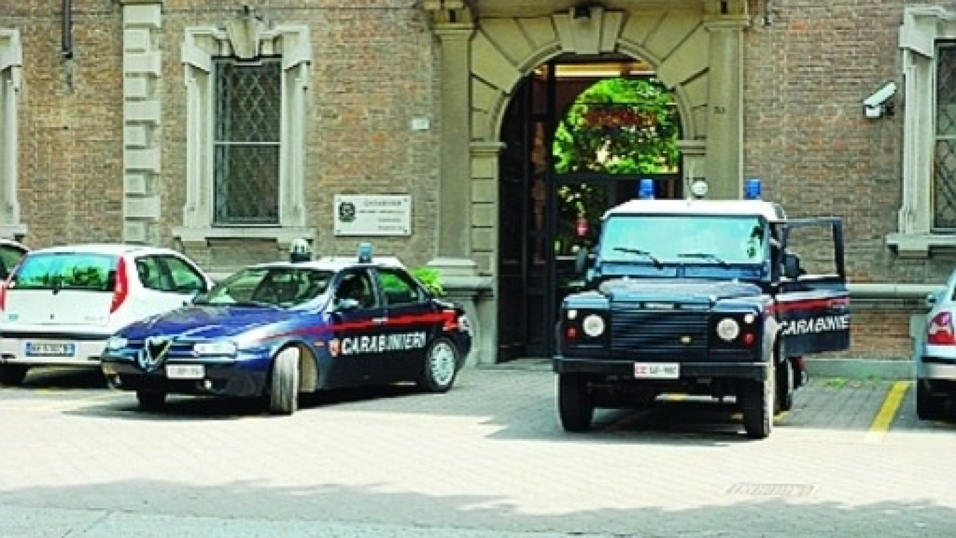 Furti, ladri in azione nel pomeriggio, i carabinieri: "Abbassate le tapparelle"