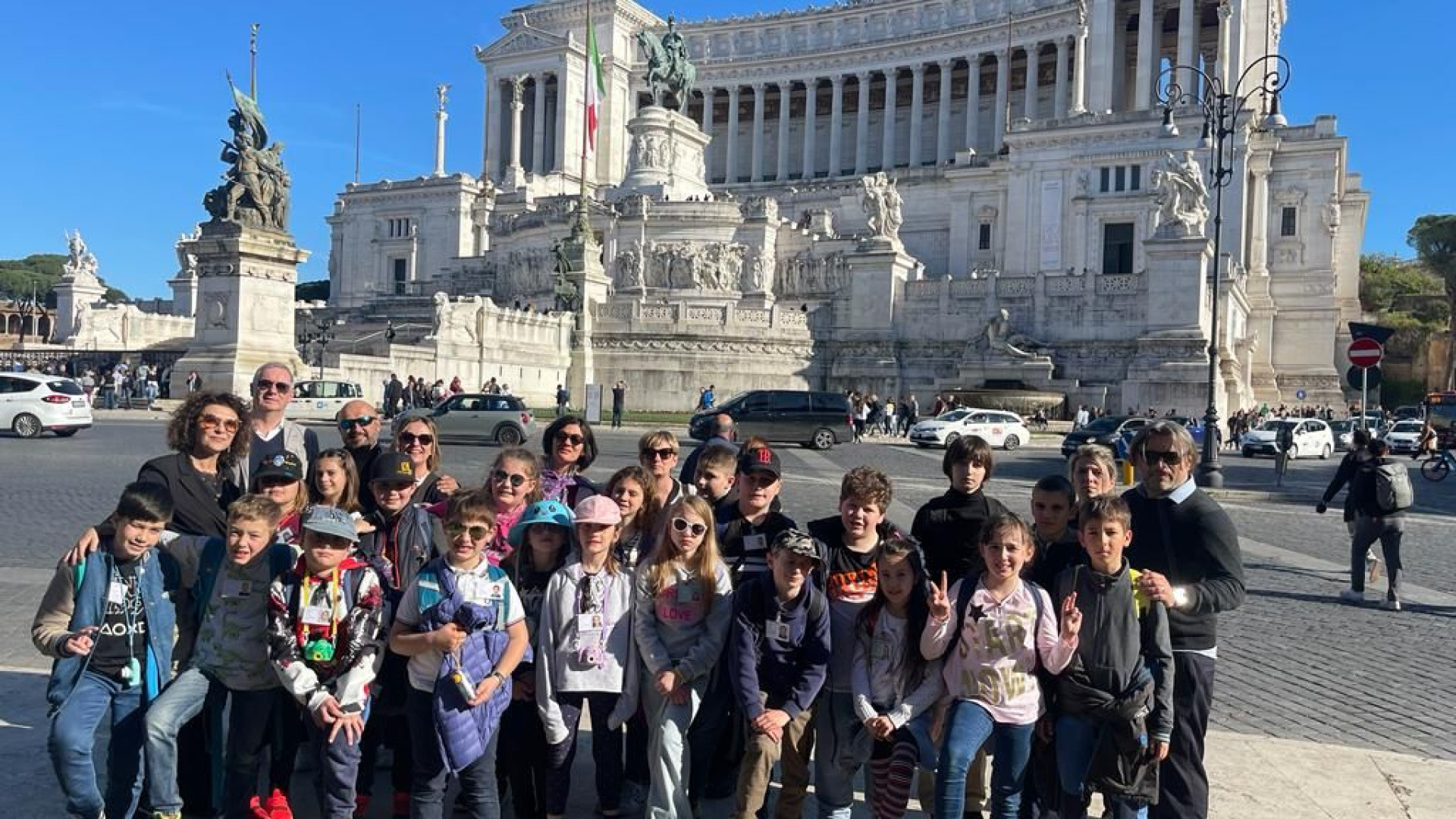 "Educazione alla cittadinanza". Da Trevozzo a Roma, in gita con il sindaco
